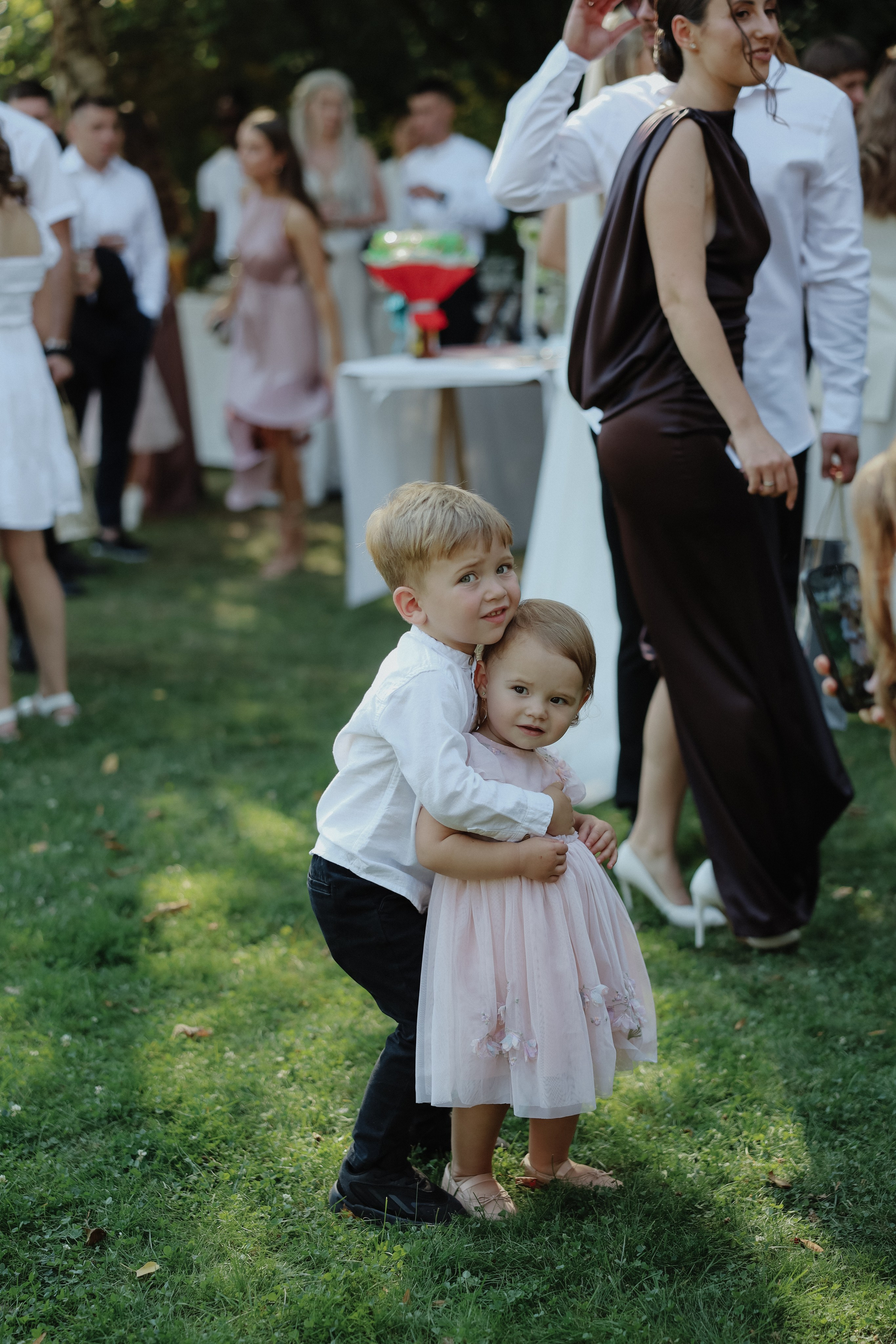 August 2025 — Róza & Nikolay Chateau Třebešice. Wedding & love story photographer Prague, Europe Elizaveta Gritsenko