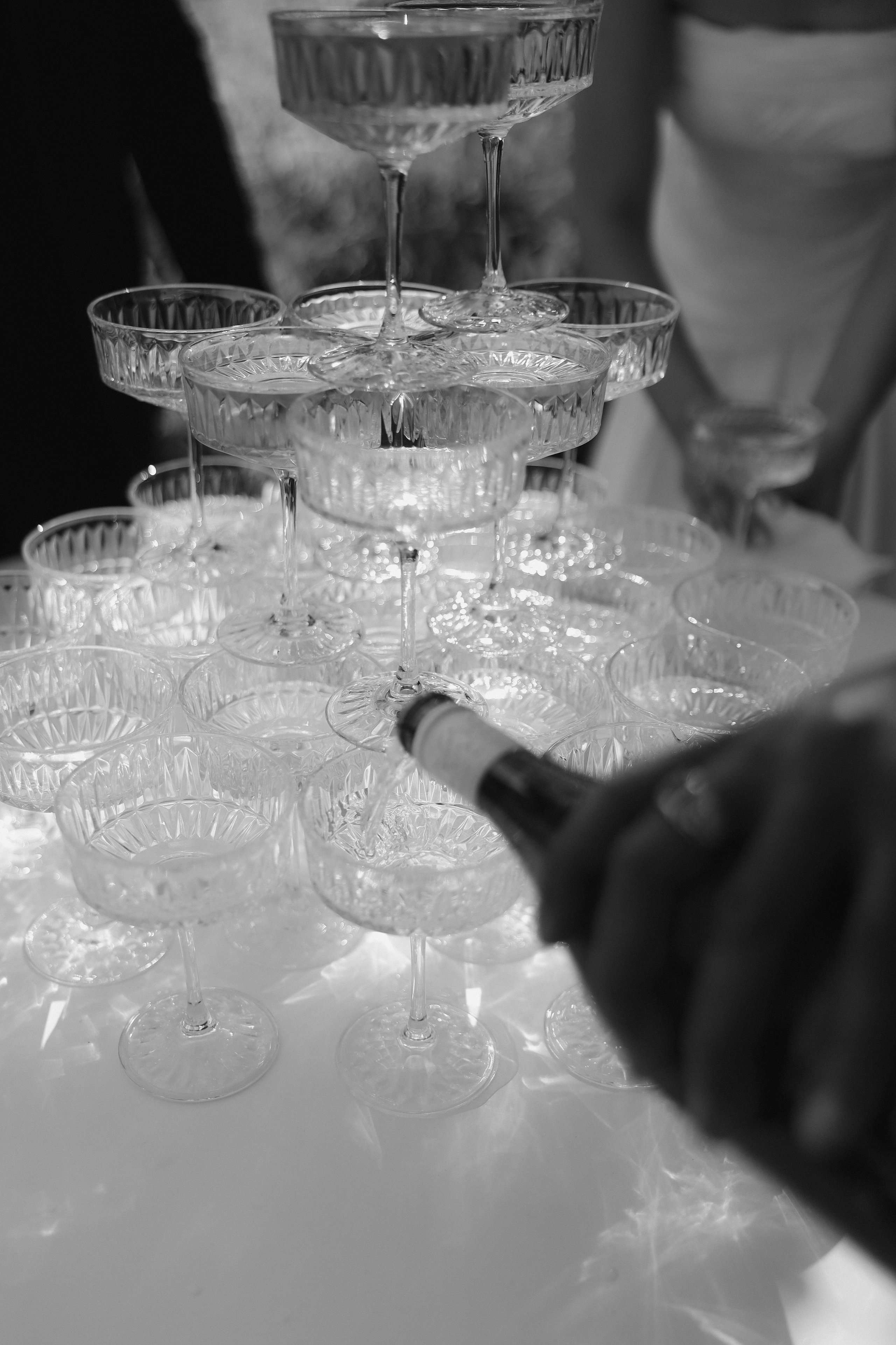 August 2025 — Róza & Nikolay Chateau Třebešice. Wedding & love story photographer Prague, Europe Elizaveta Gritsenko