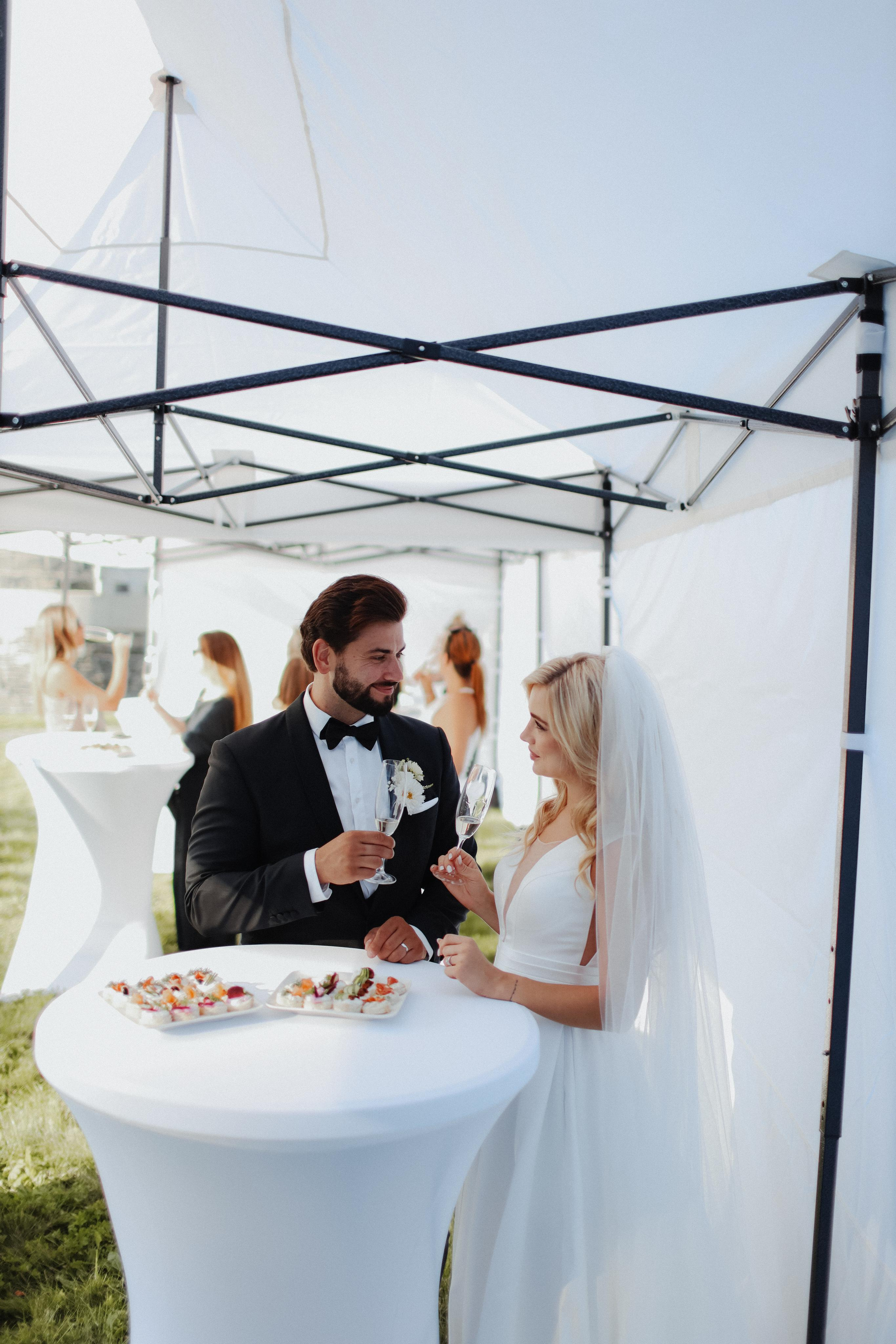 September 2023 — wedding Hrad Kunzov. Свадебный, лав стори фотограф в Праге, Европе Елизавета Гриценко
