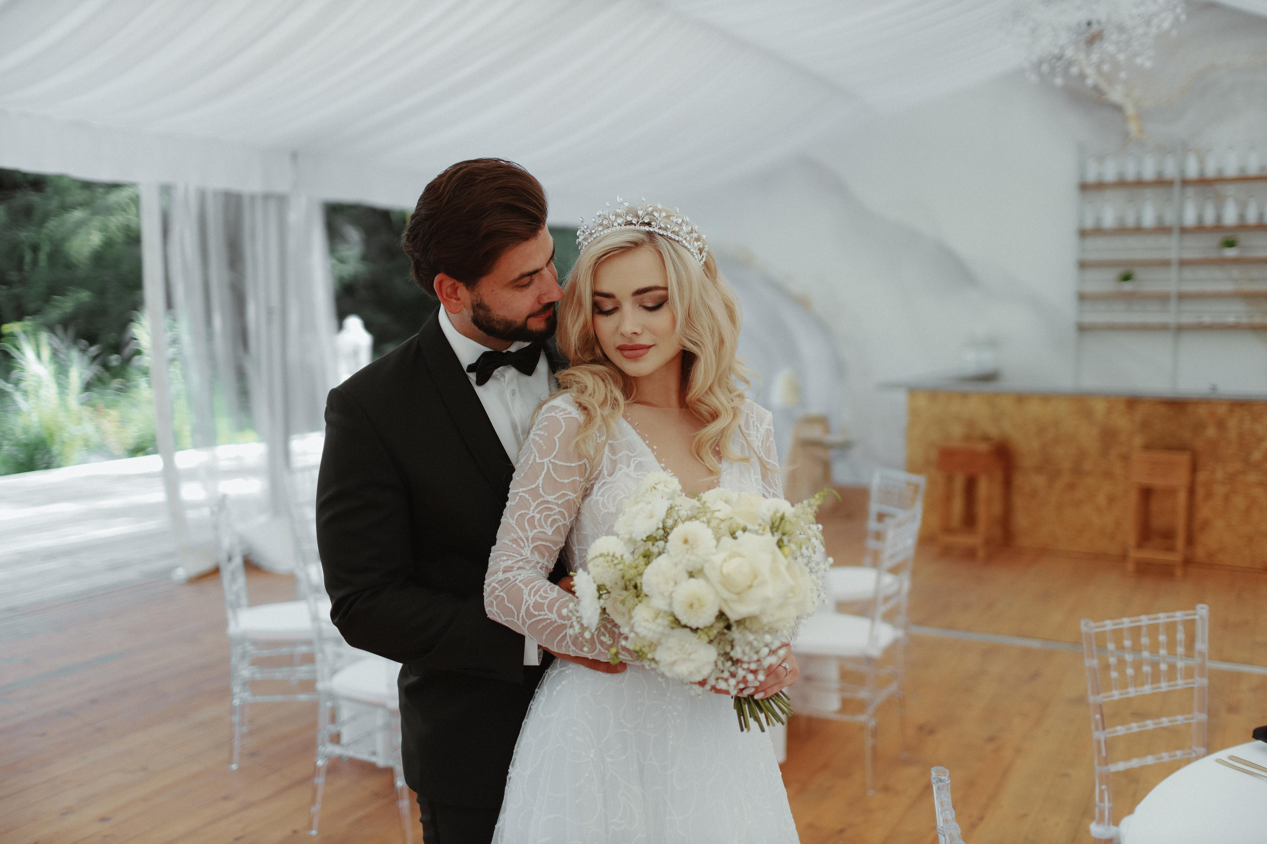 September 2023 — wedding Hrad Kunzov. Свадебный, лав стори фотограф в Праге, Европе Елизавета Гриценко