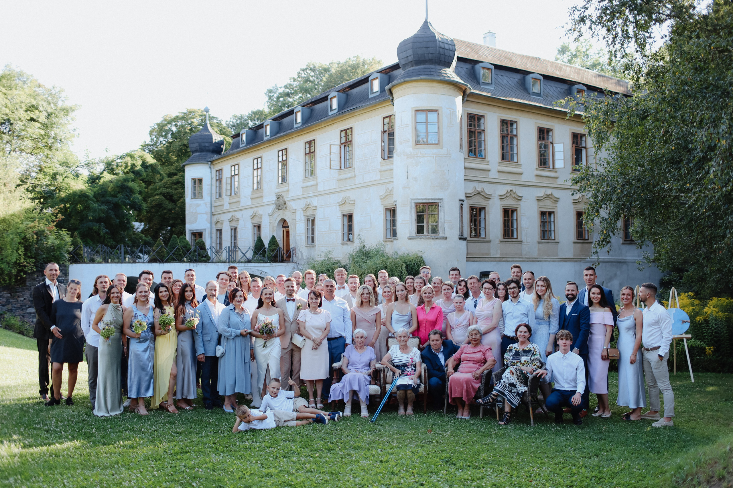 August 2024 — Anastasia & Matouš Chateau Trebesice. Свадебный, лав стори фотограф в Праге, Европе Елизавета Гриценко