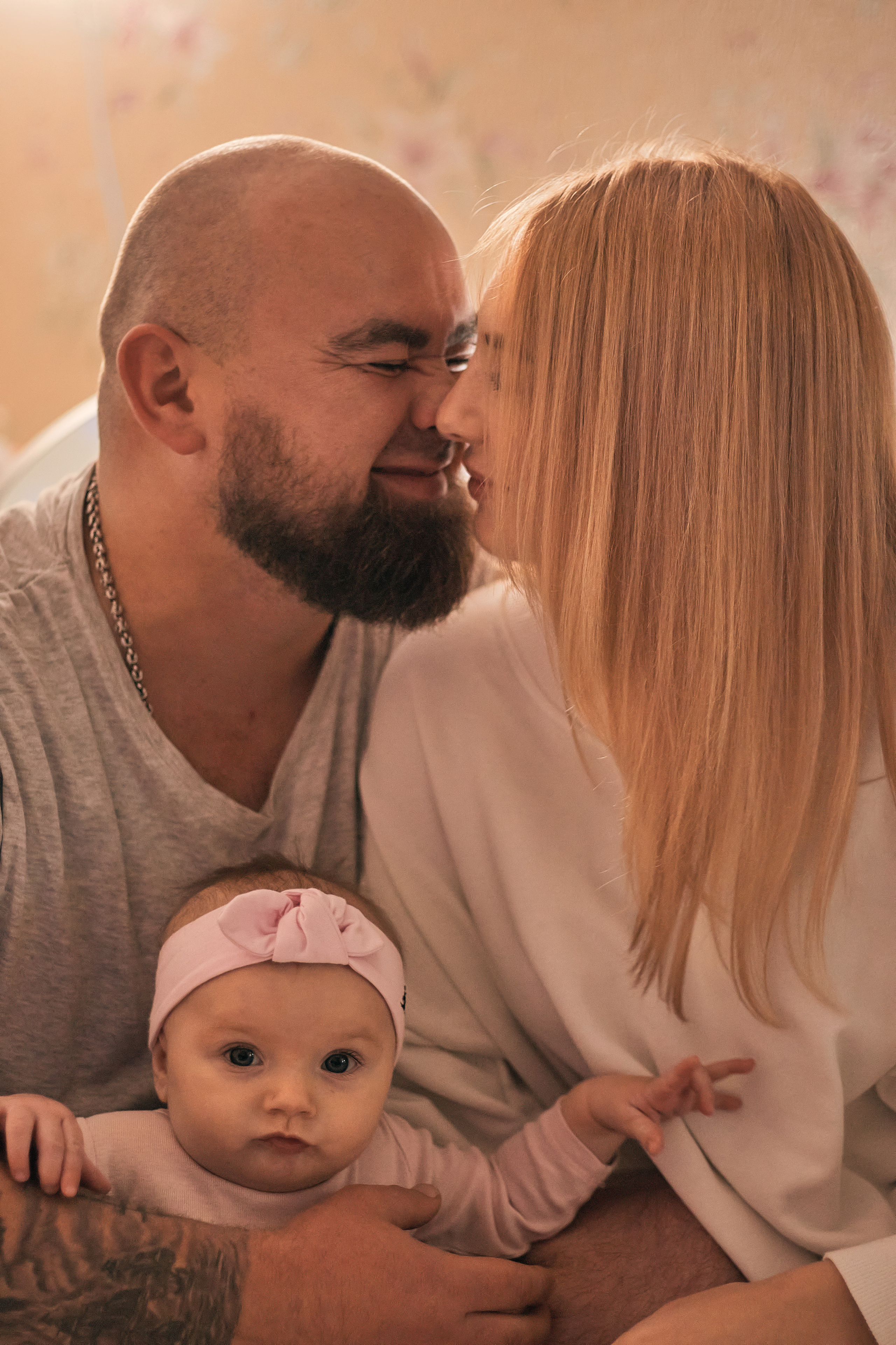 Поцілунків багато не буває. Сімейний фотограф в Києві