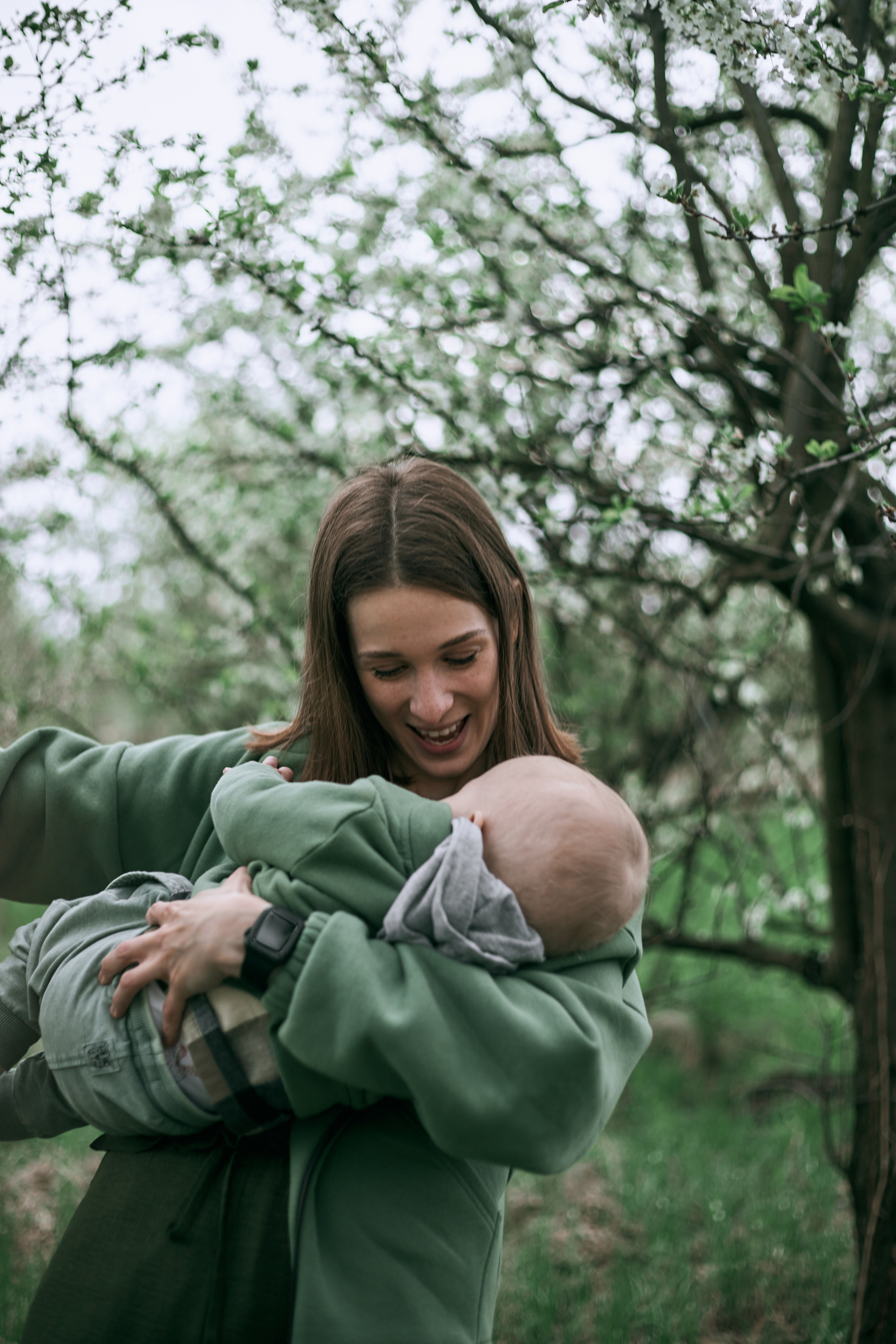 В яблуневому цвіті. Сімейний фотограф в Києві
