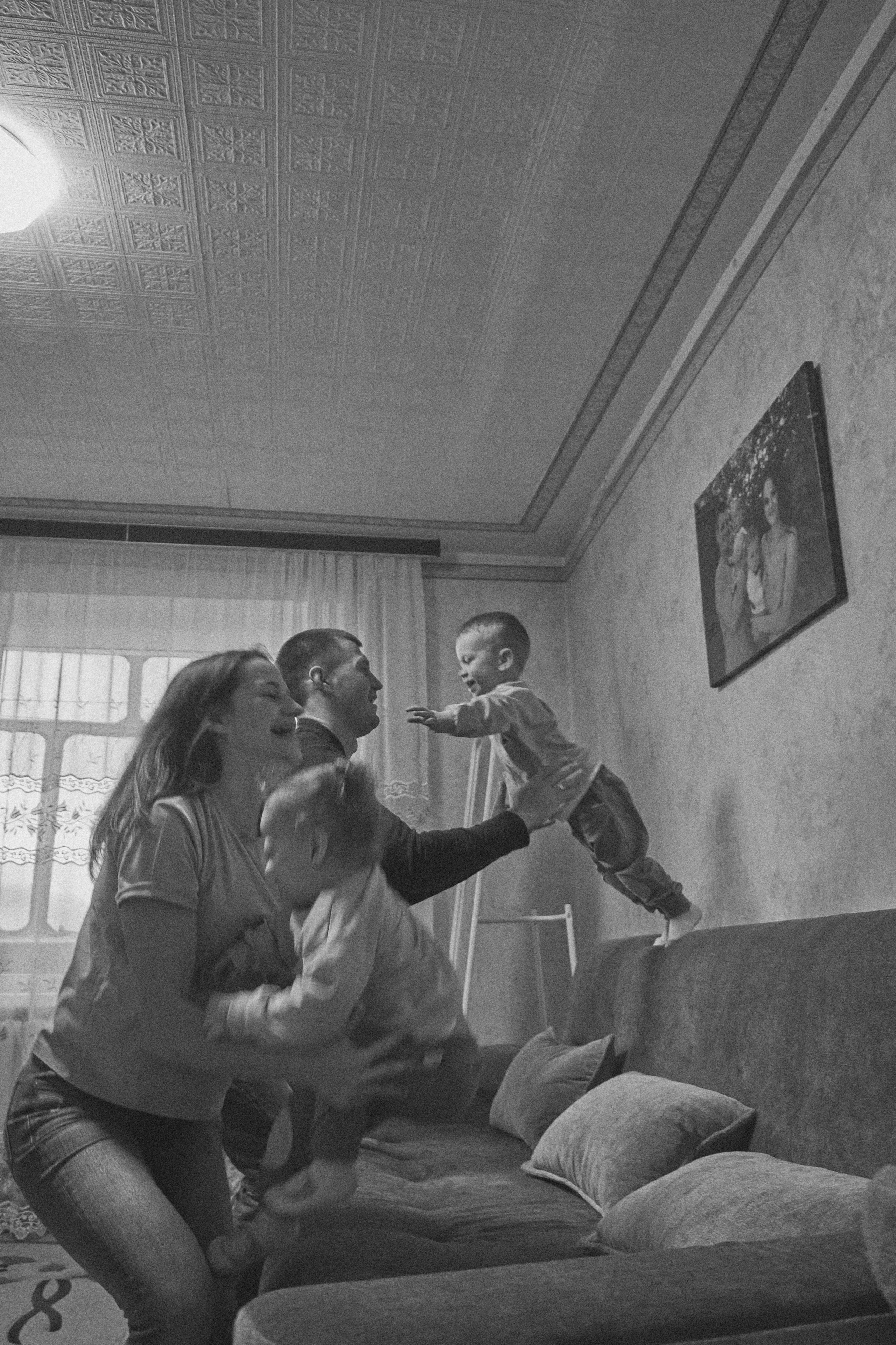 Я - старший, бо народився пару хвилин раніше від сестри. Сімейний фотограф в Києві