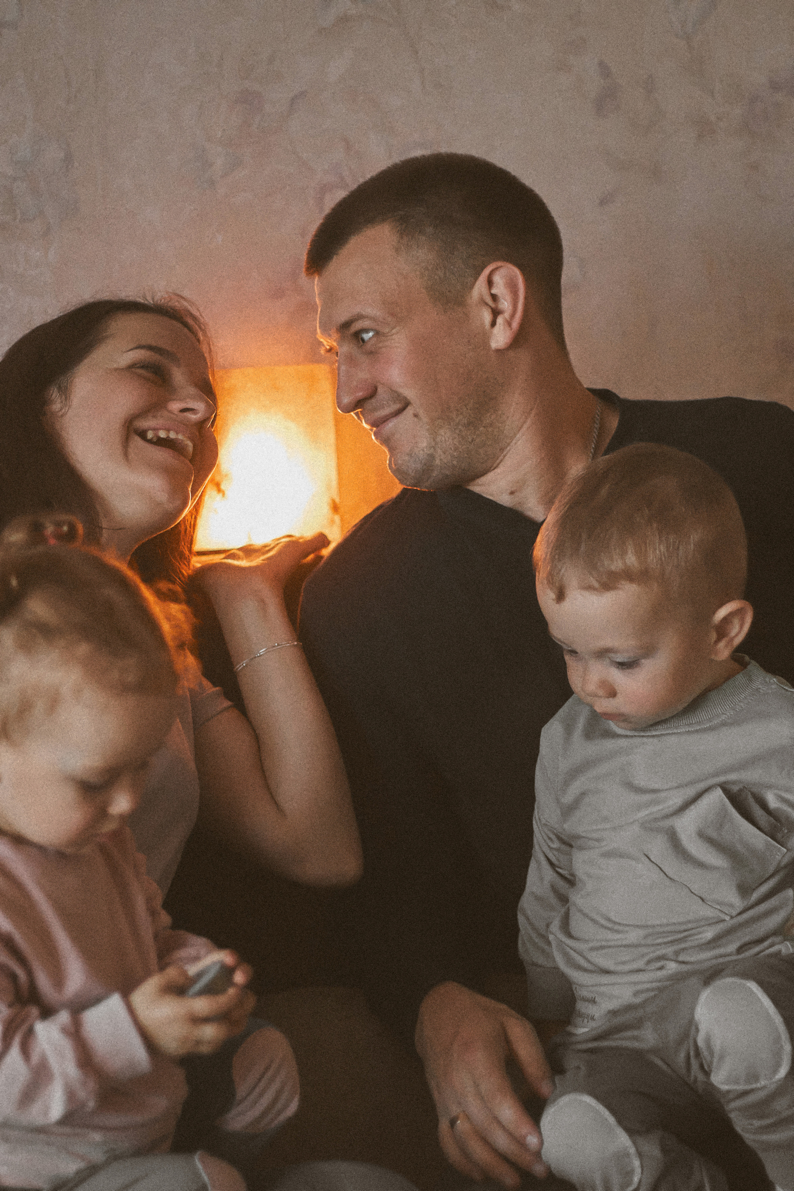 Я - старший, бо народився пару хвилин раніше від сестри. Сімейний фотограф в Києві