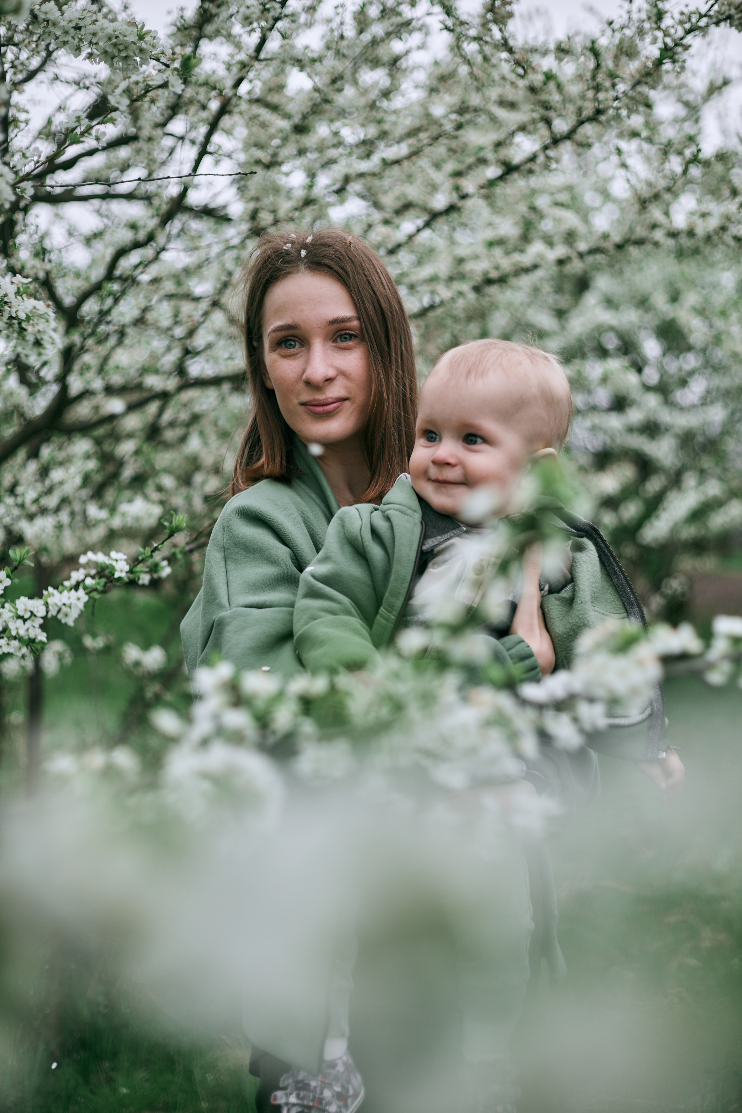 В яблуневому цвіті. Сімейний фотограф в Києві