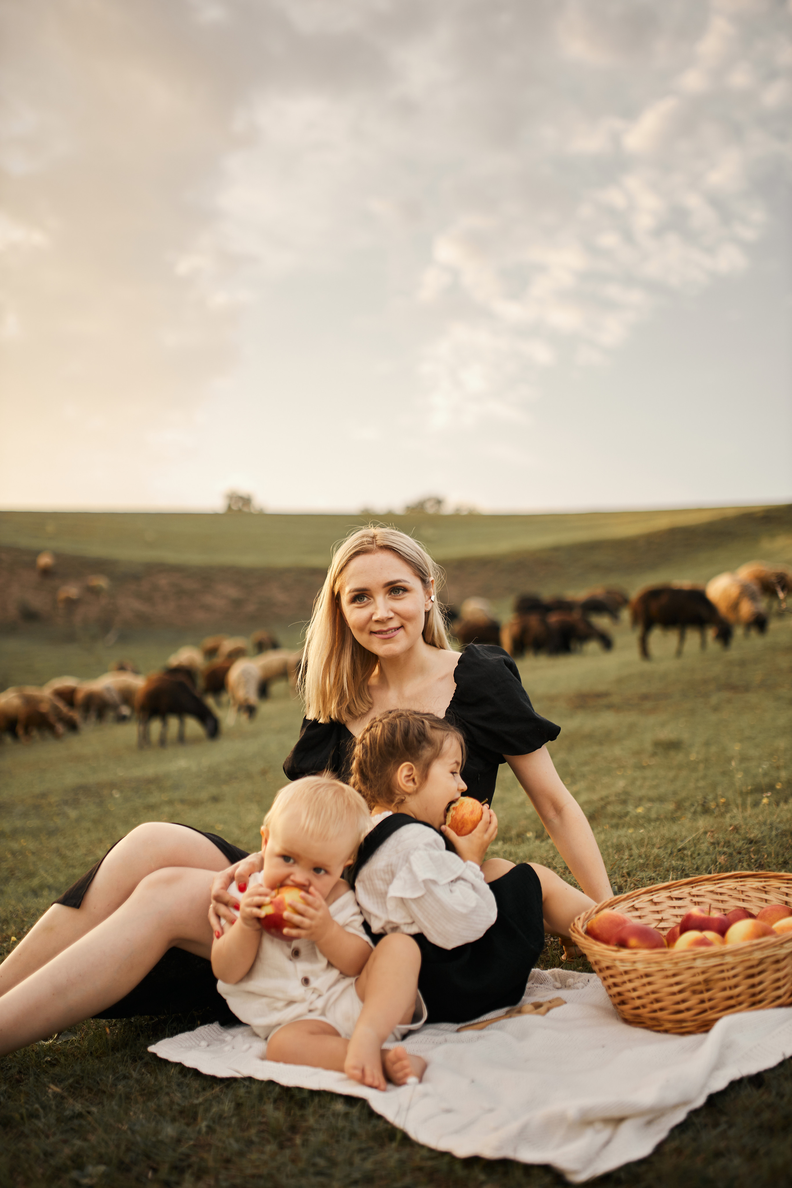 Еліна, Валерій, Ельвіна, Мартін. Сімейний фотограф в Києві