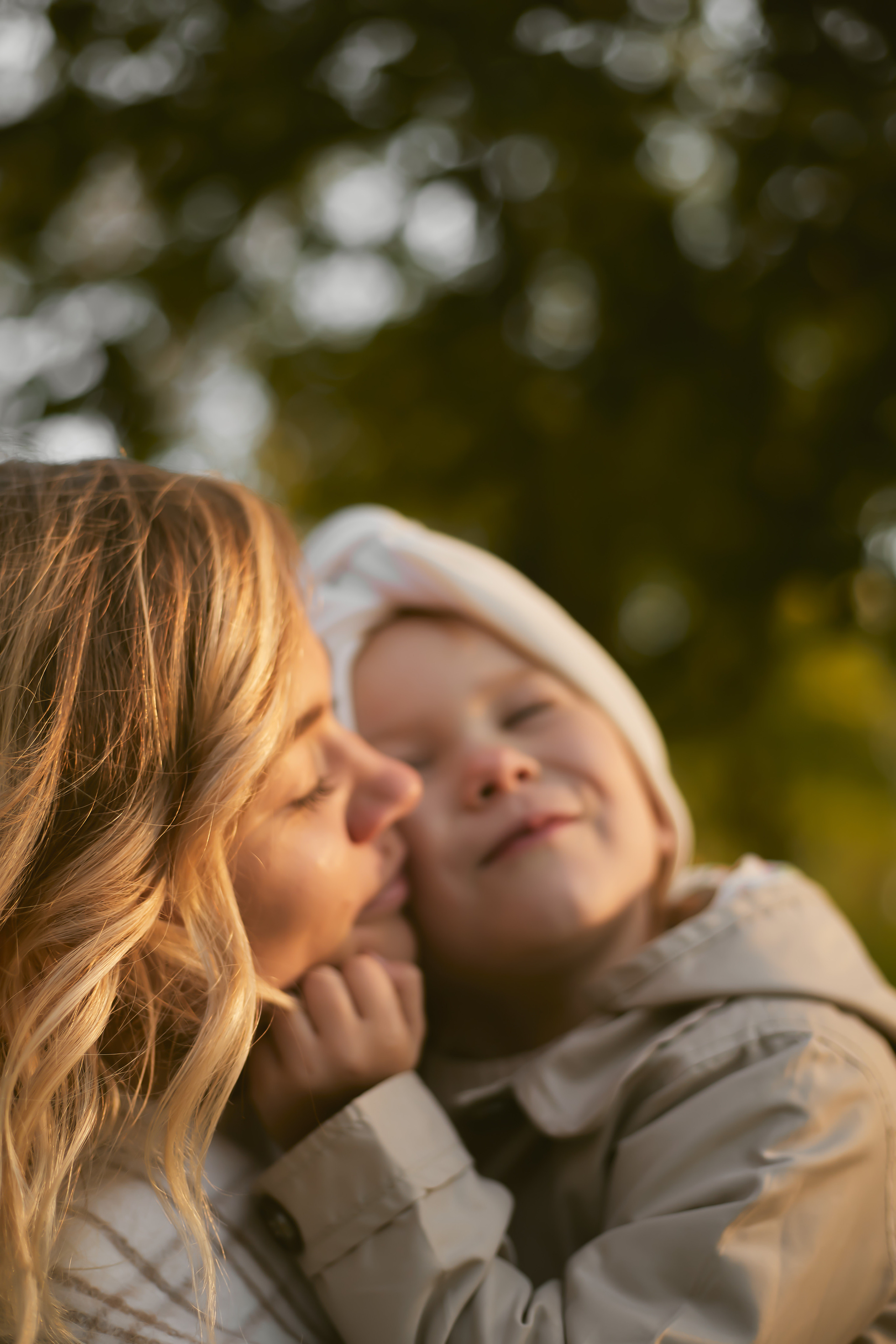 Найкращі подружки - мама й доня. Сімейний фотограф в Києві