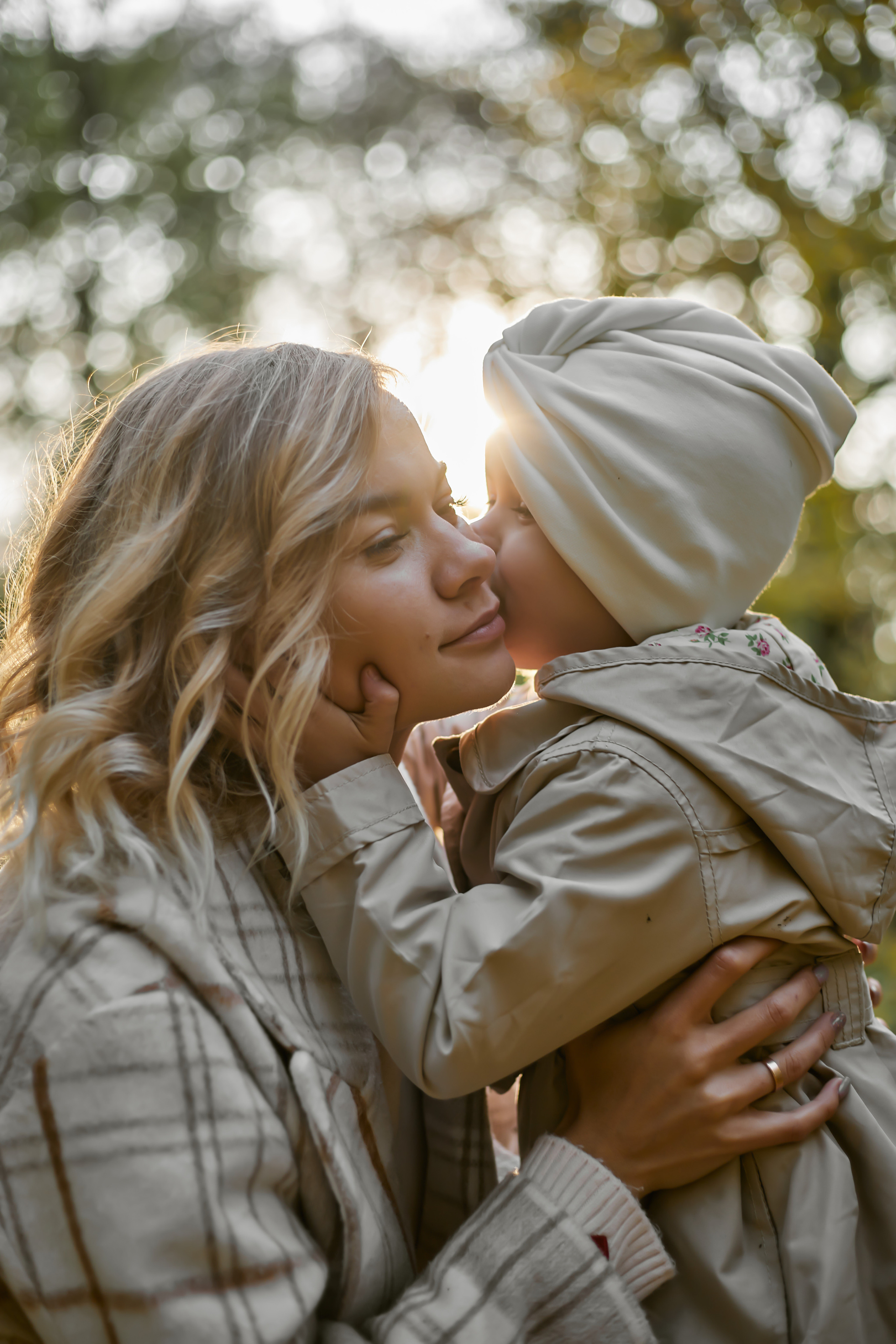Найкращі подружки - мама й доня. Сімейний фотограф в Києві