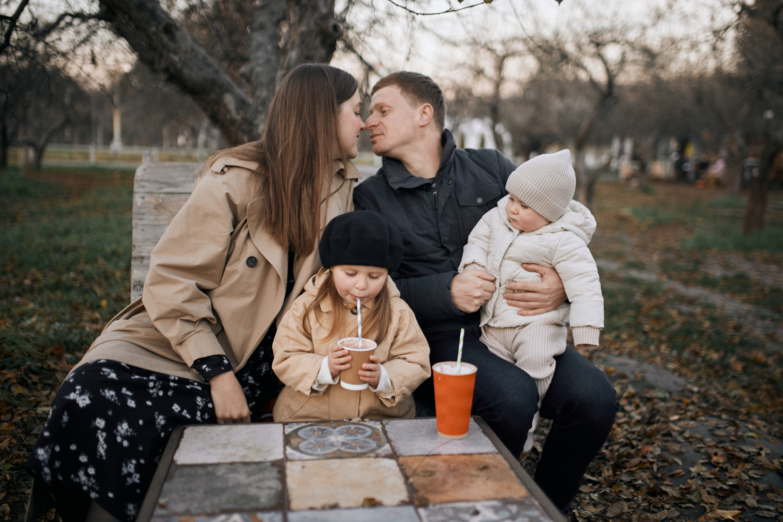 Катя, Іван, Віра, Яна. Сімейний фотограф в Києві