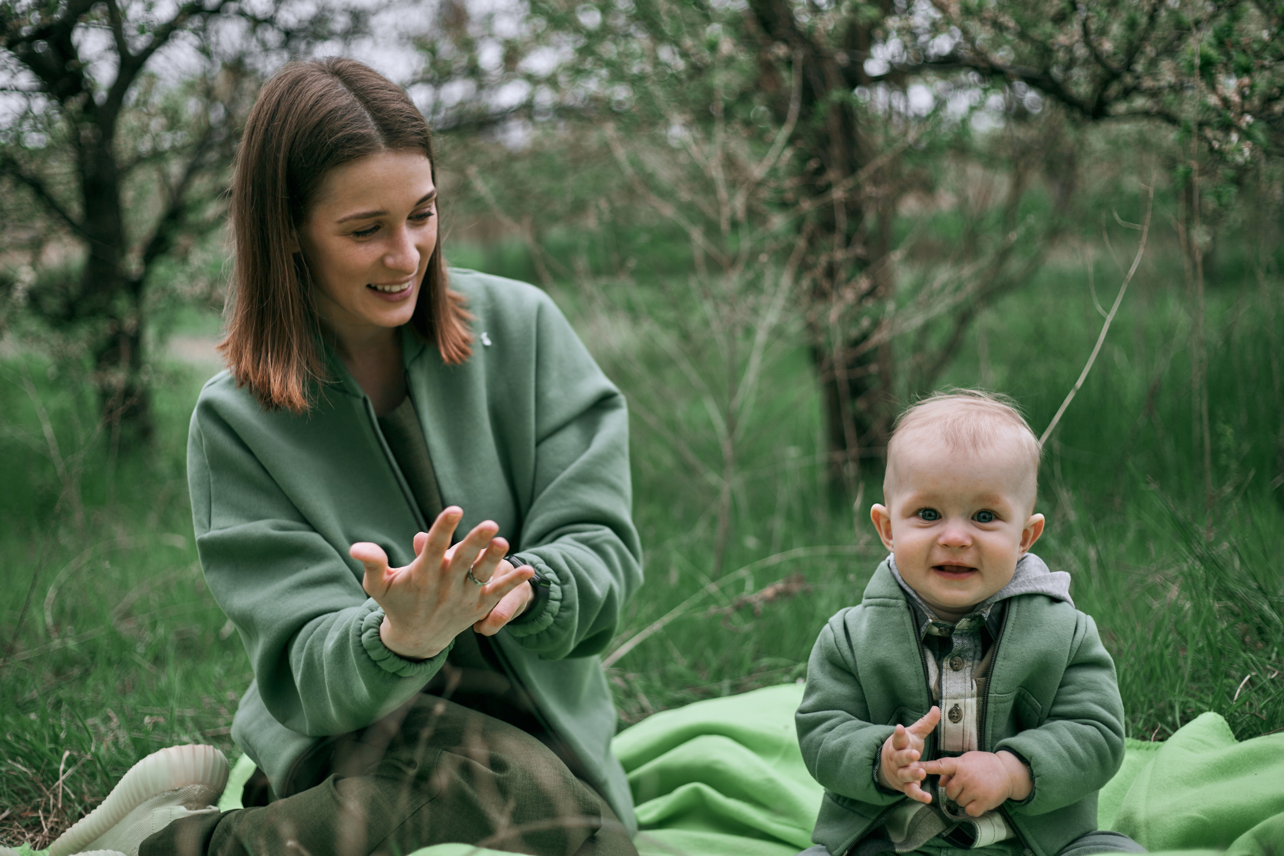 В яблуневому цвіті. Сімейний фотограф в Києві