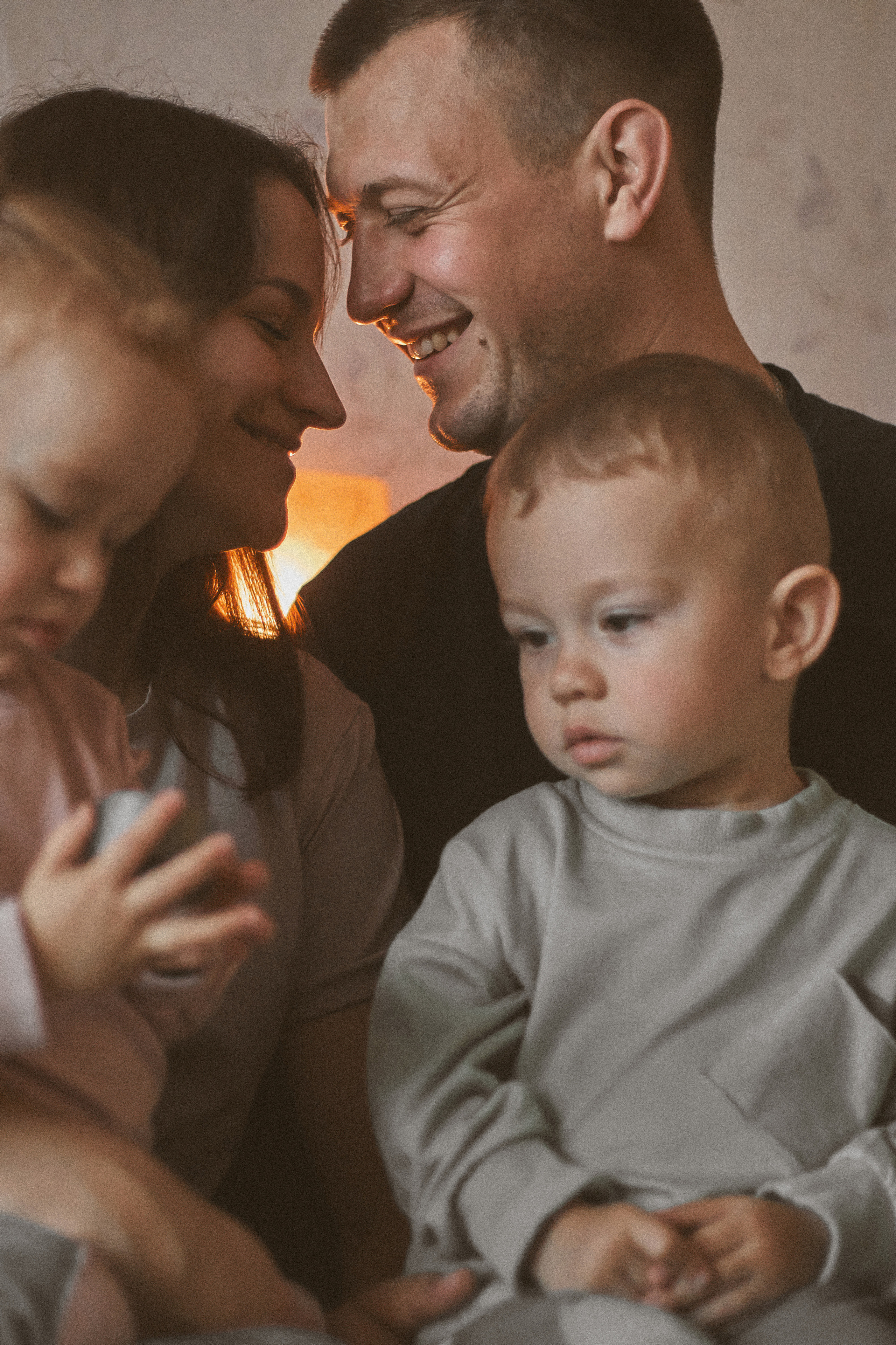 Я - старший, бо народився пару хвилин раніше від сестри. Сімейний фотограф в Києві