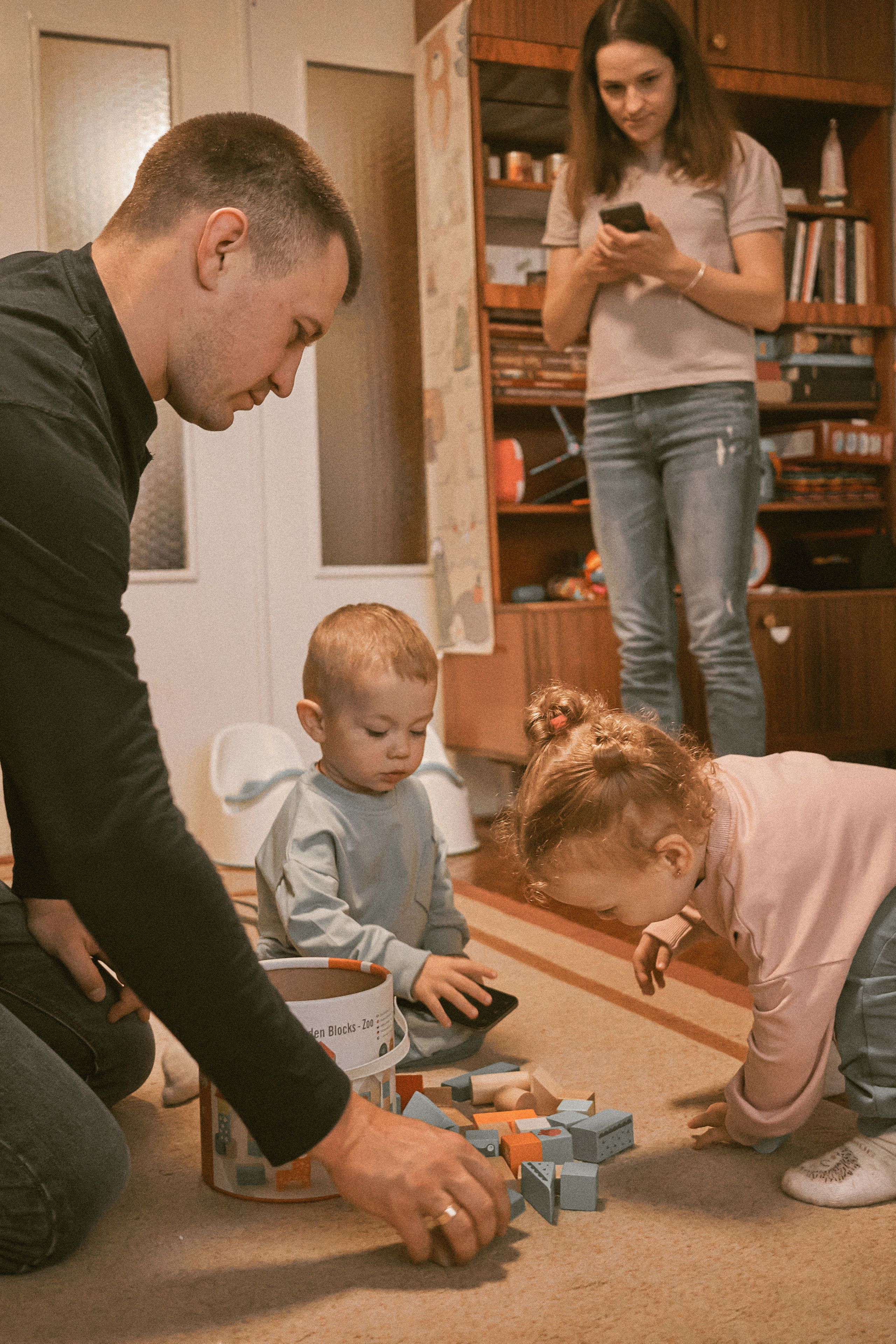 Я - старший, бо народився пару хвилин раніше від сестри. Сімейний фотограф в Києві