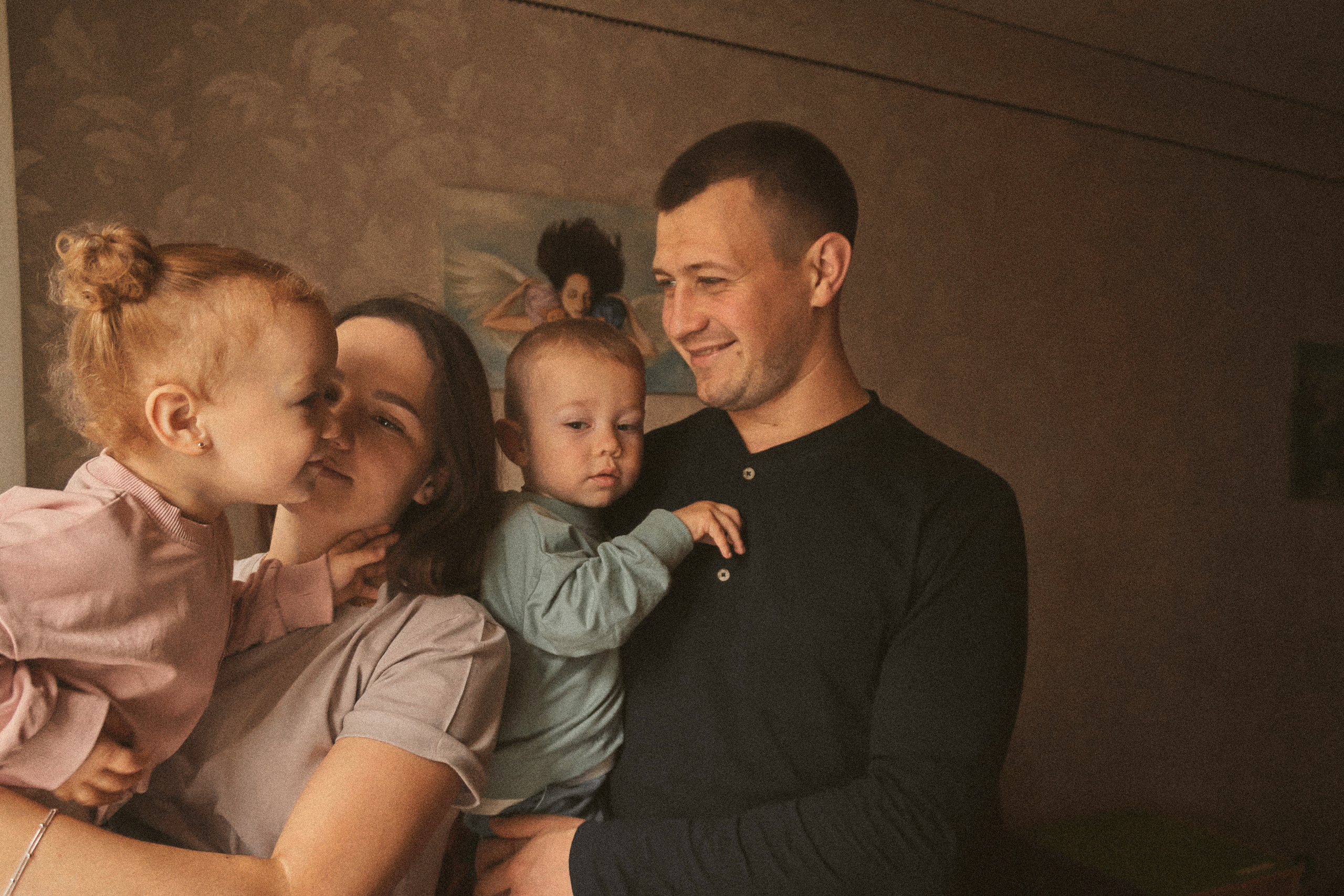 Я - старший, бо народився пару хвилин раніше від сестри. Сімейний фотограф в Києві