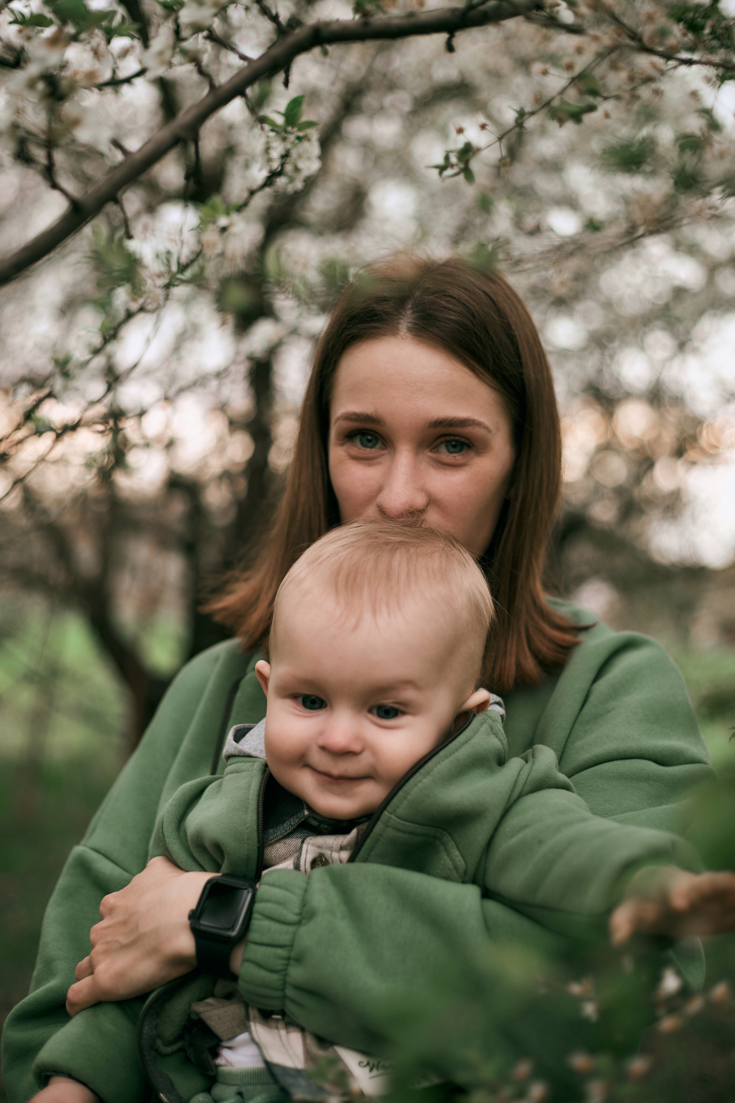 В яблуневому цвіті. Сімейний фотограф в Києві