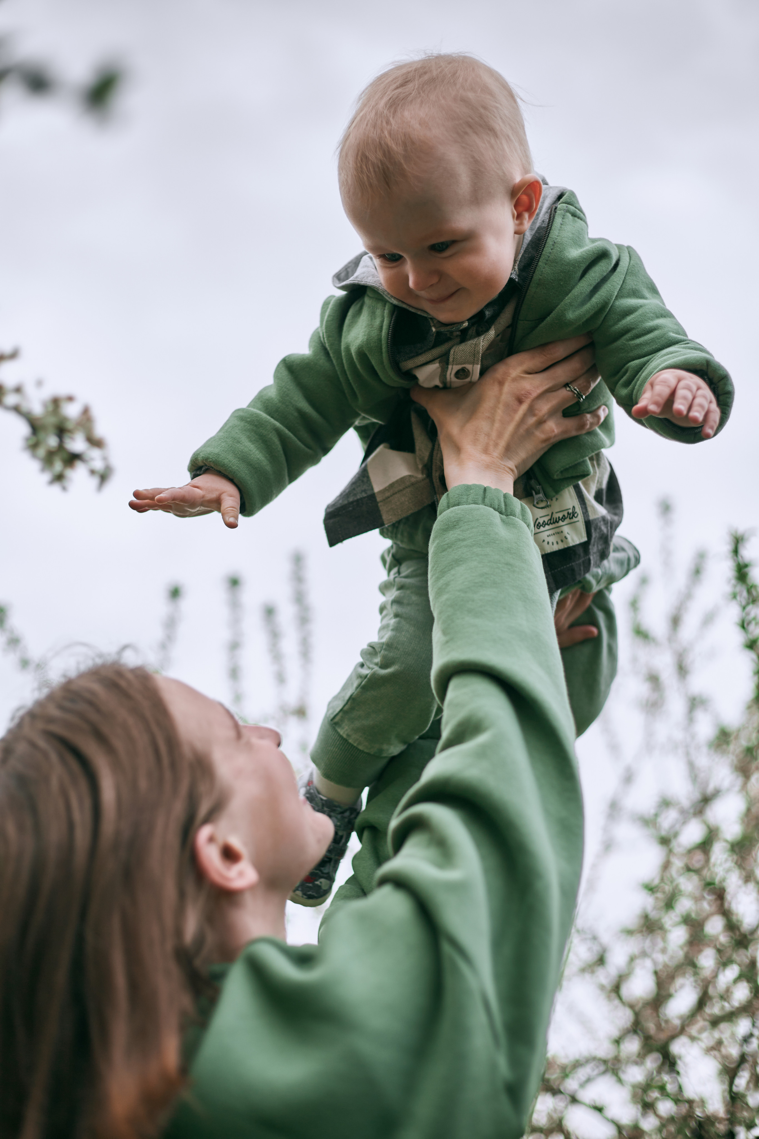 В яблуневому цвіті. Сімейний фотограф в Києві