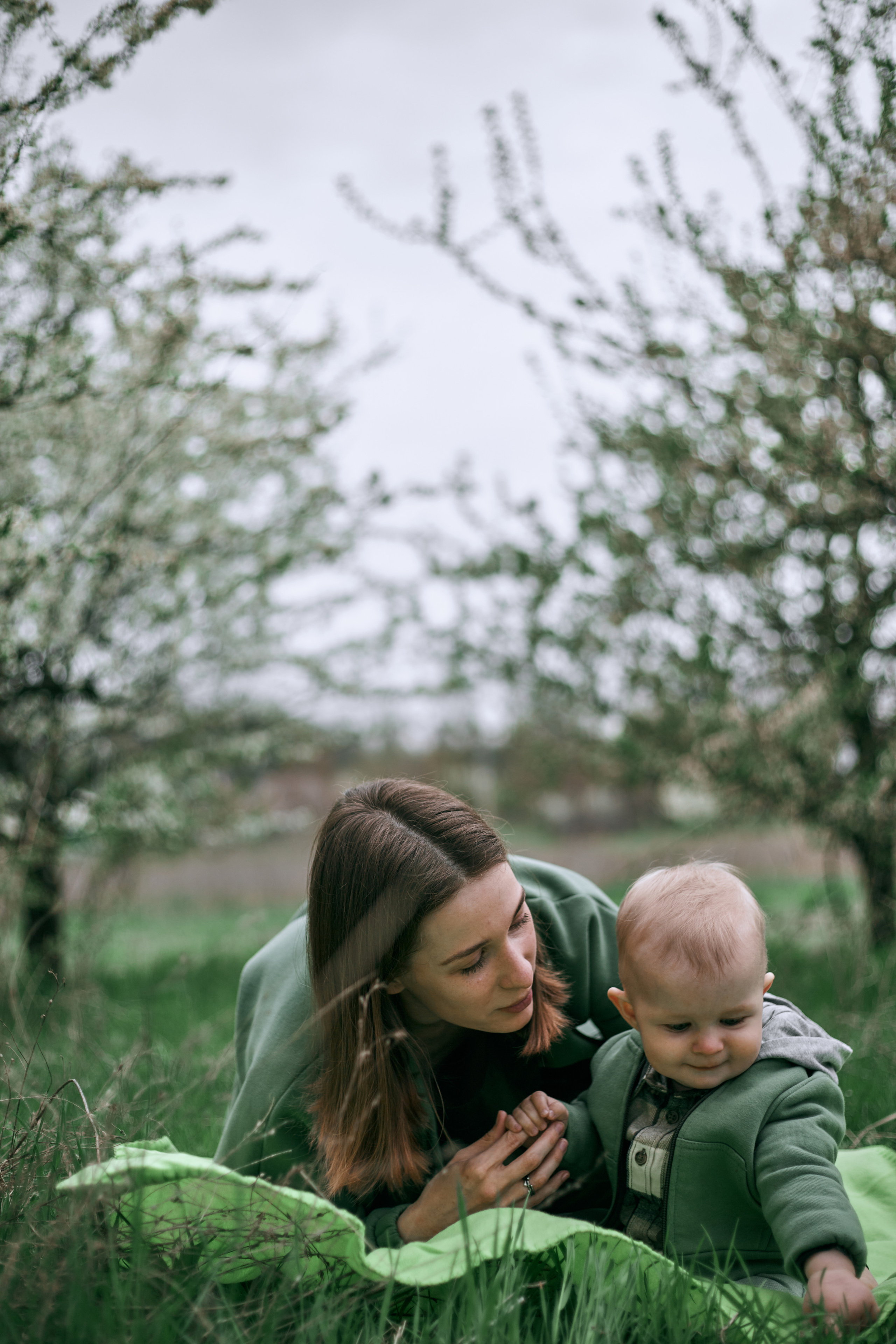 В яблуневому цвіті. Сімейний фотограф в Києві
