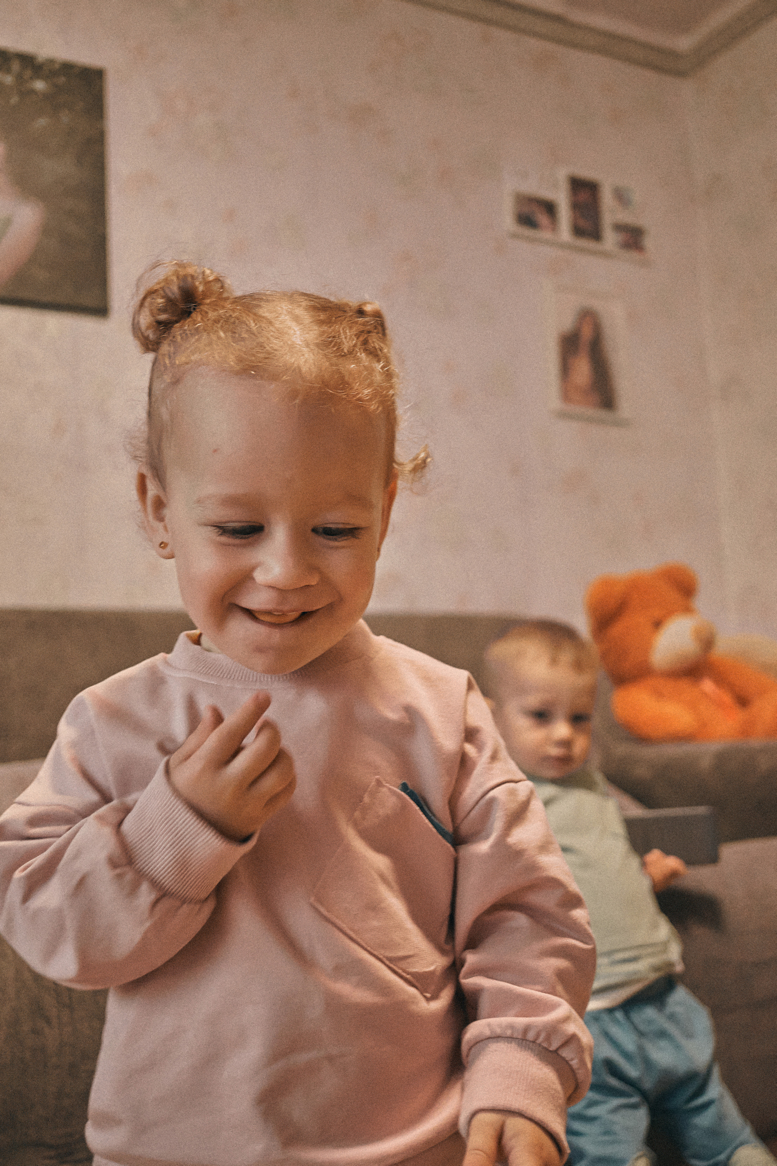 Я - старший, бо народився пару хвилин раніше від сестри. Сімейний фотограф в Києві