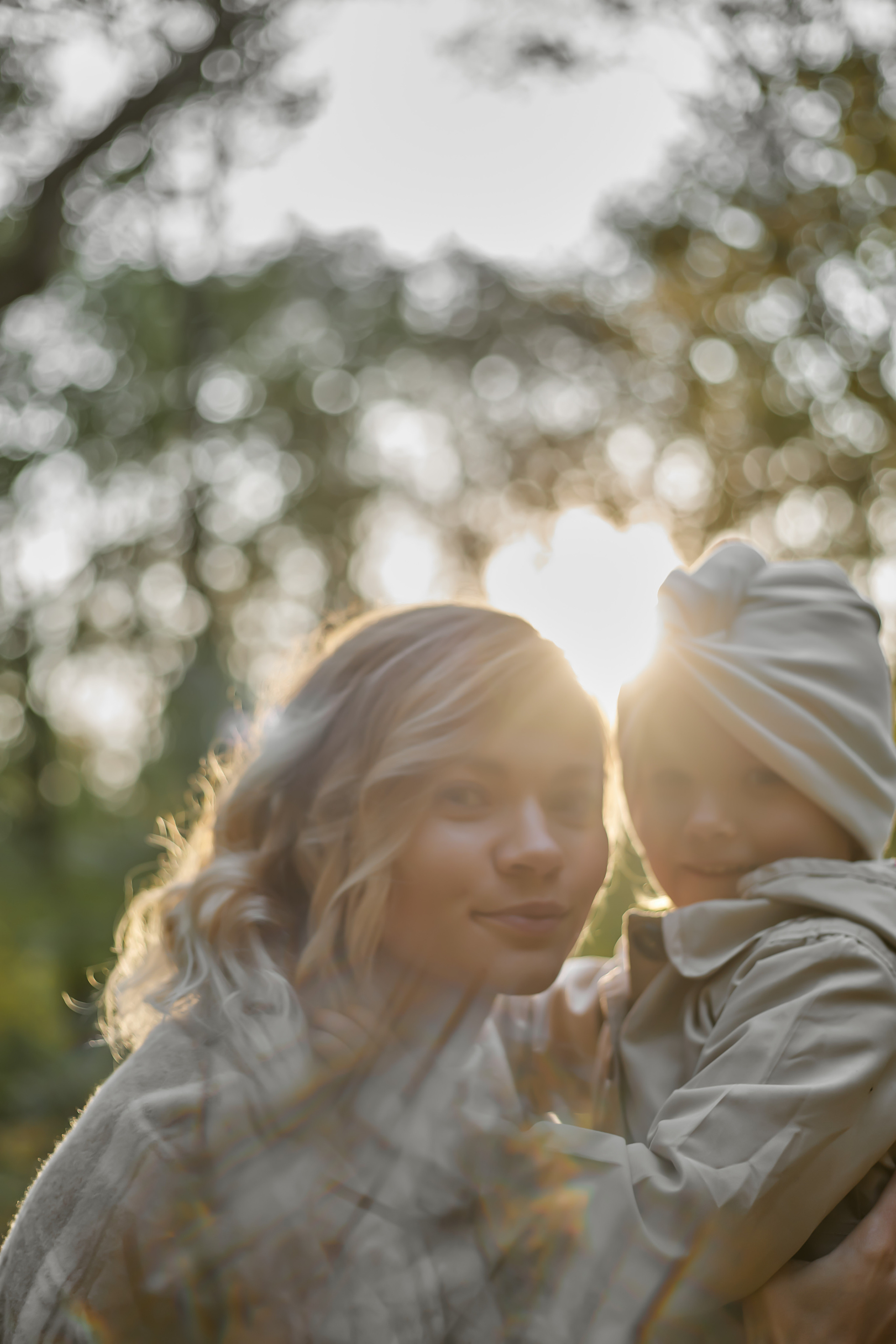 Найкращі подружки - мама й доня. Сімейний фотограф в Києві