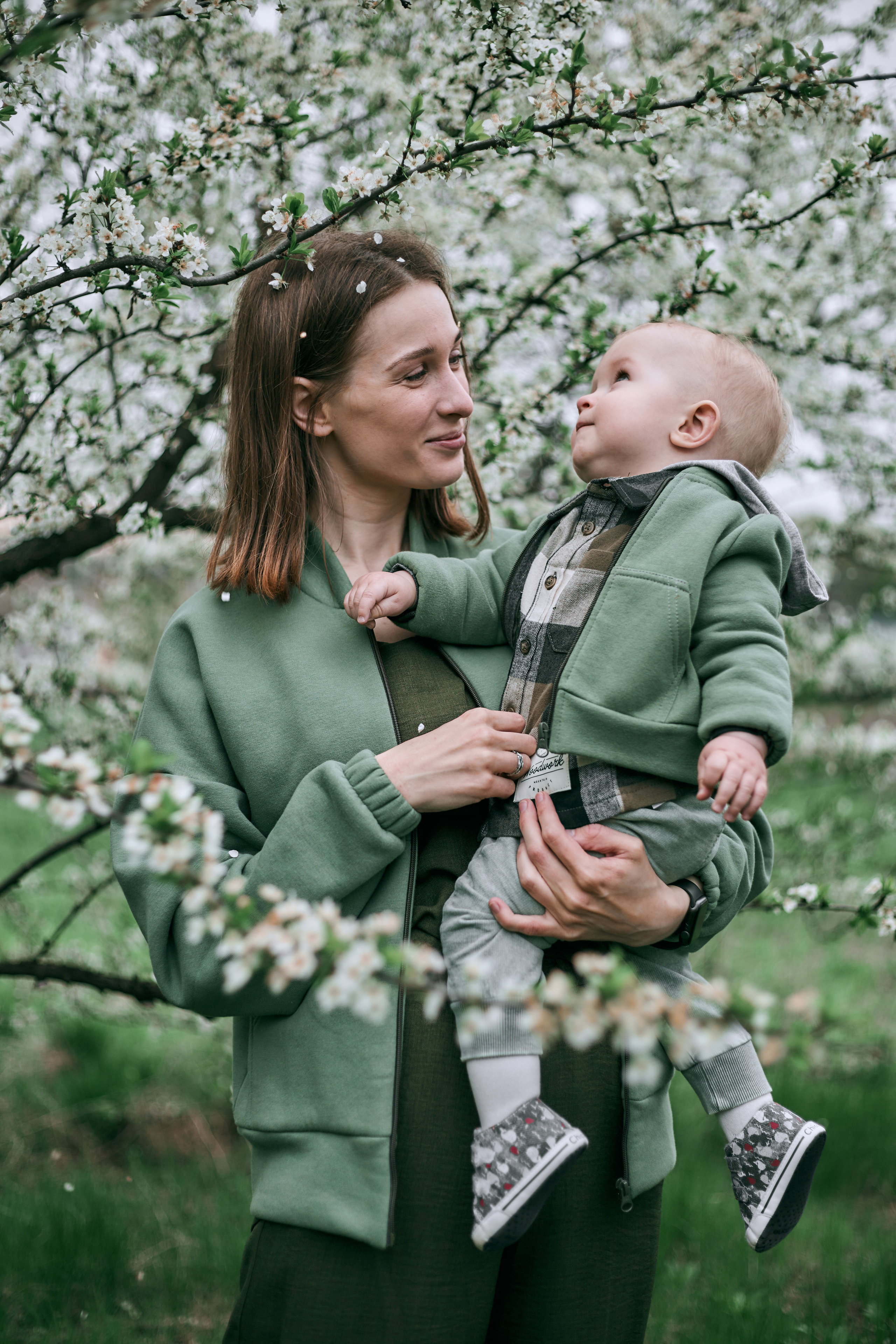 В яблуневому цвіті. Сімейний фотограф в Києві