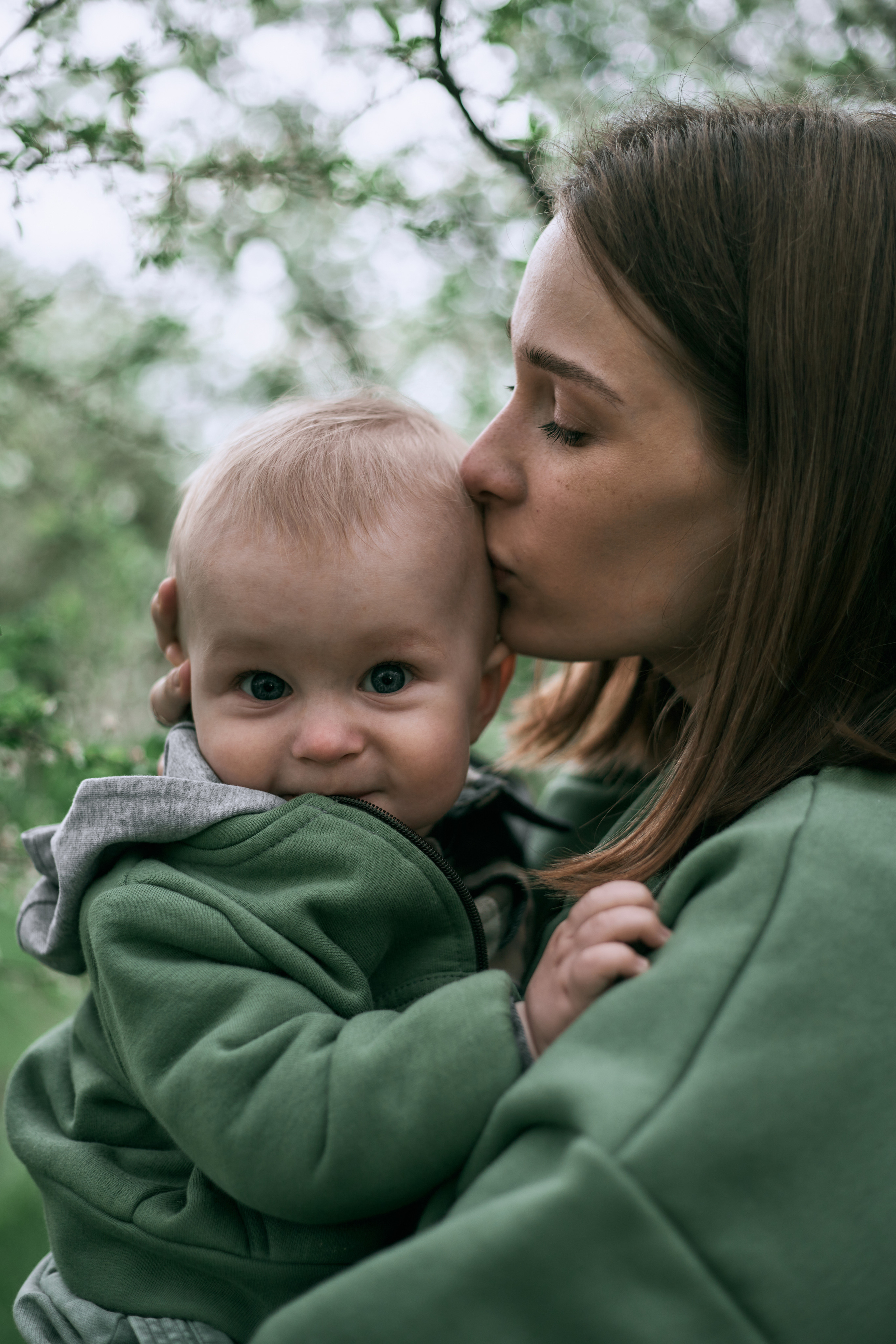 В яблуневому цвіті. Сімейний фотограф в Києві