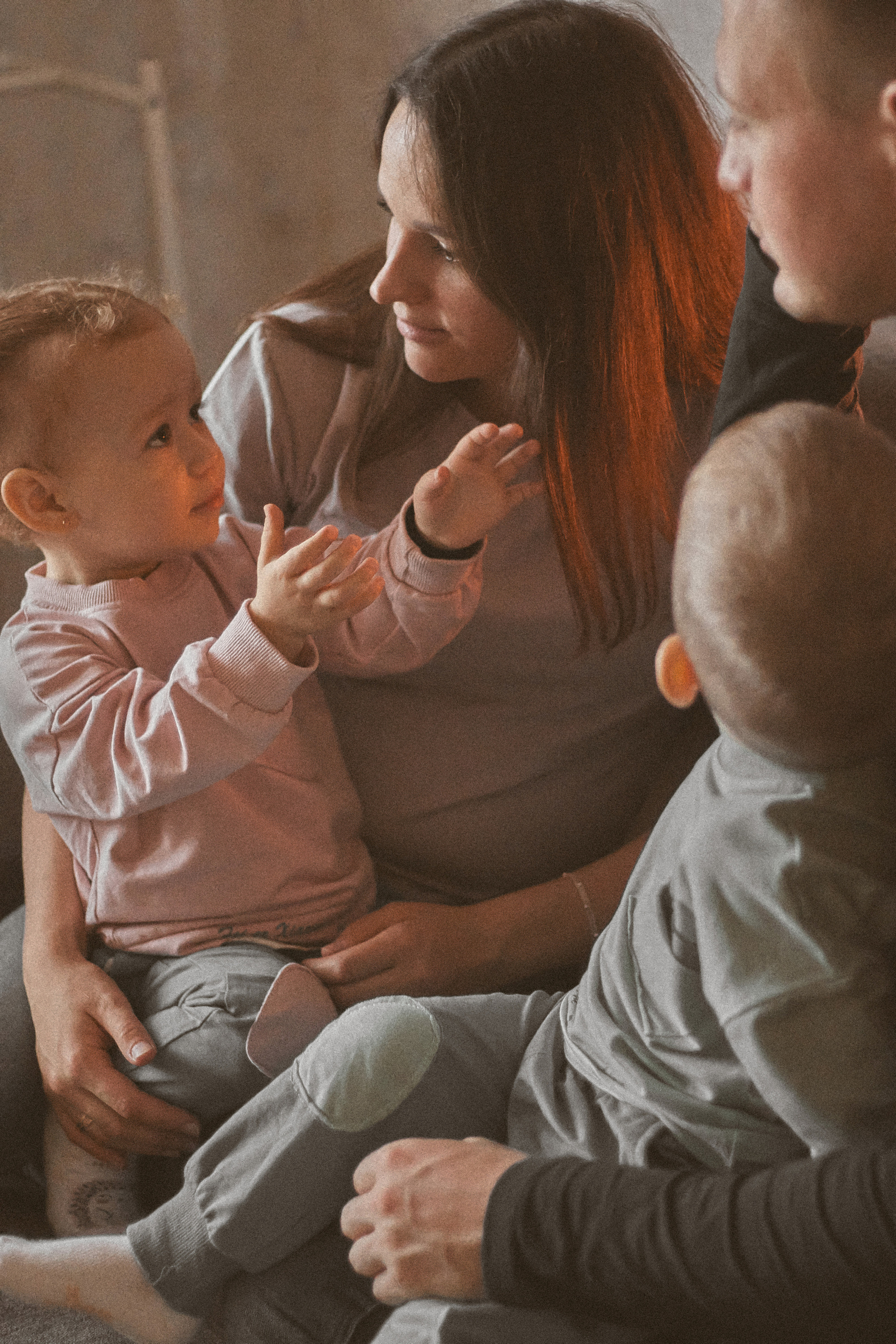 Я - старший, бо народився пару хвилин раніше від сестри. Сімейний фотограф в Києві