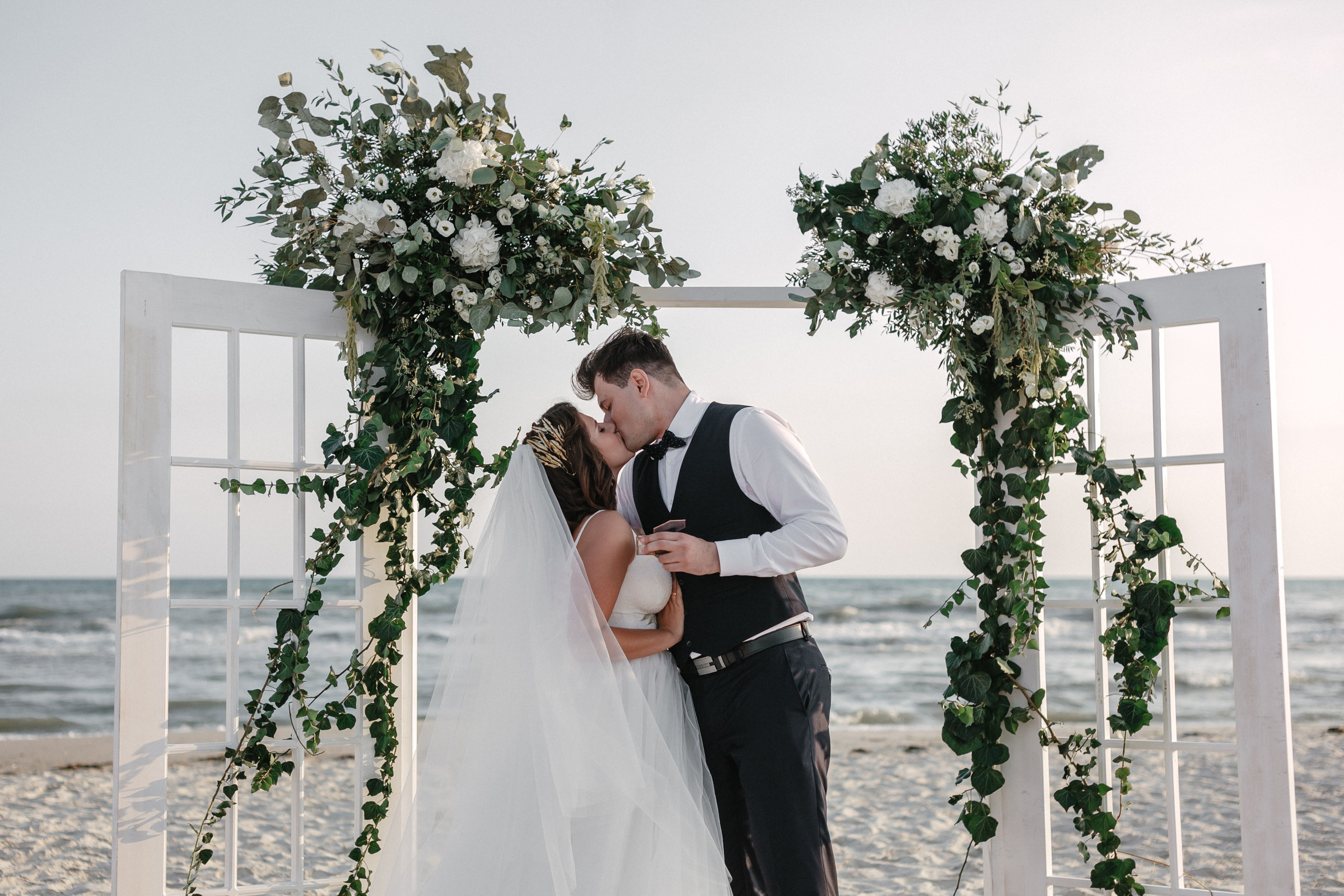 LAZURNE WEDDING. Peter Pushkin Photographer