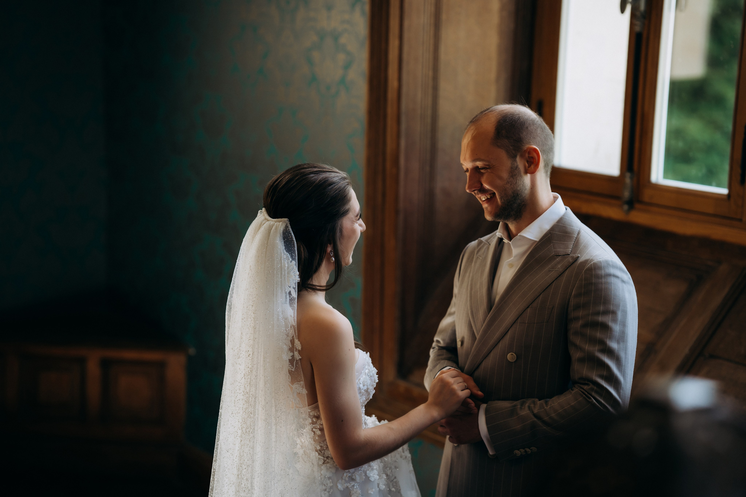 Свадебная фотосессия во французском замке. Professional photographer in Paris — Shybitska Iryna