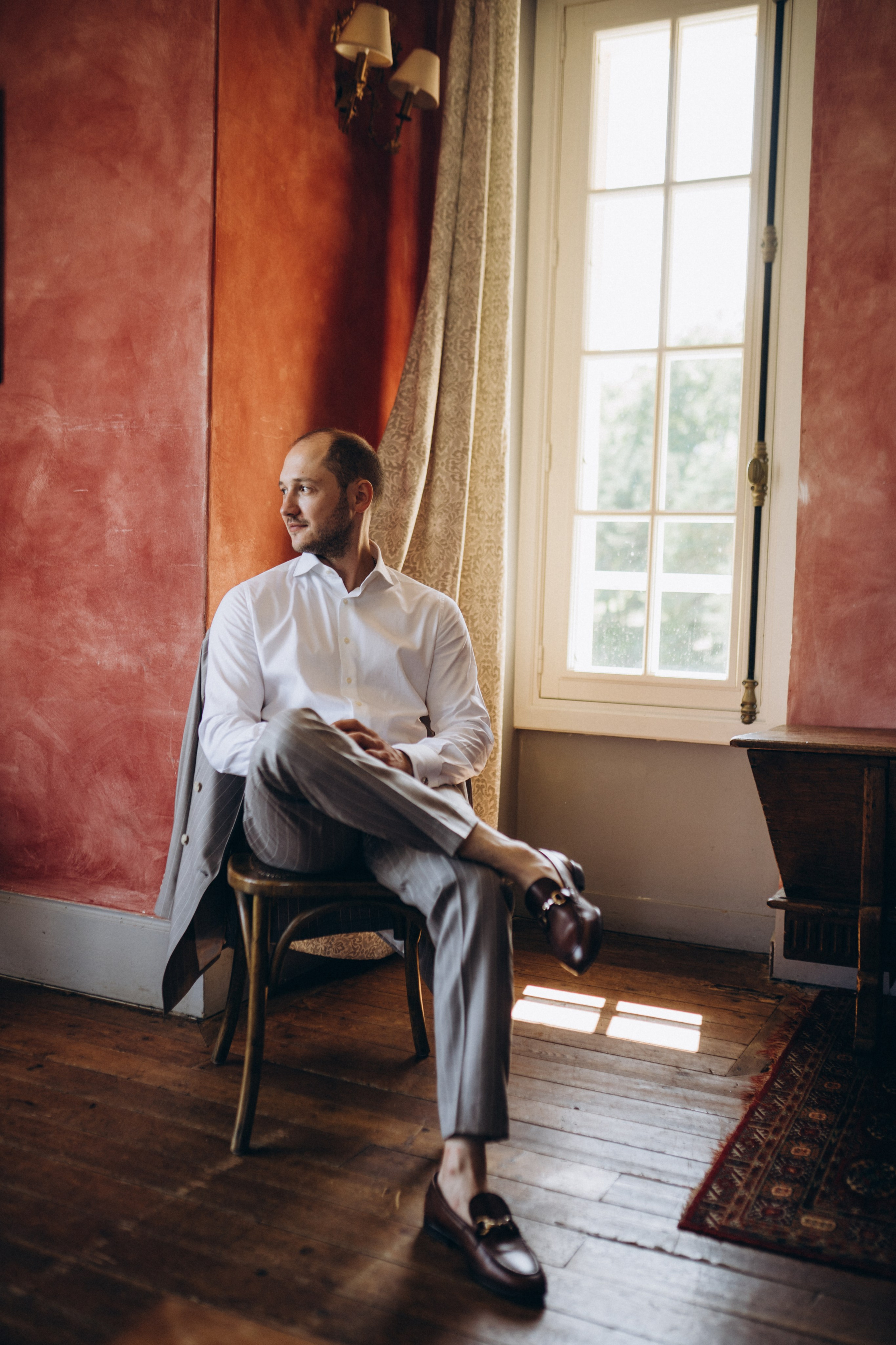 Свадебная фотосессия во французском замке. Professional photographer in Paris — Shybitska Iryna