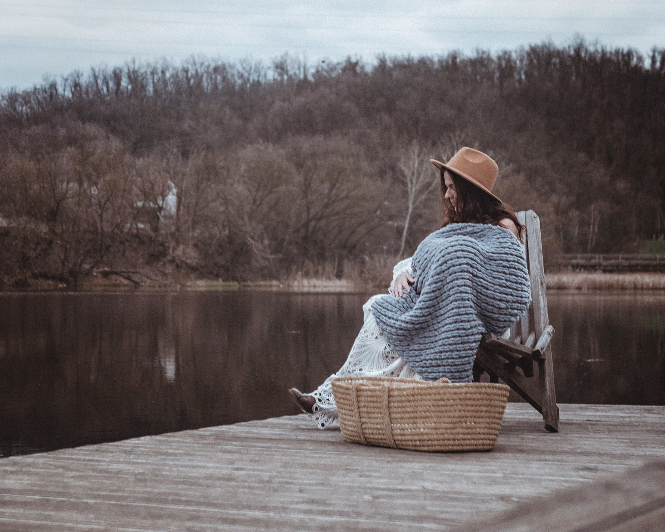 У озера. Professional photographer in Paris — Shybitska Iryna