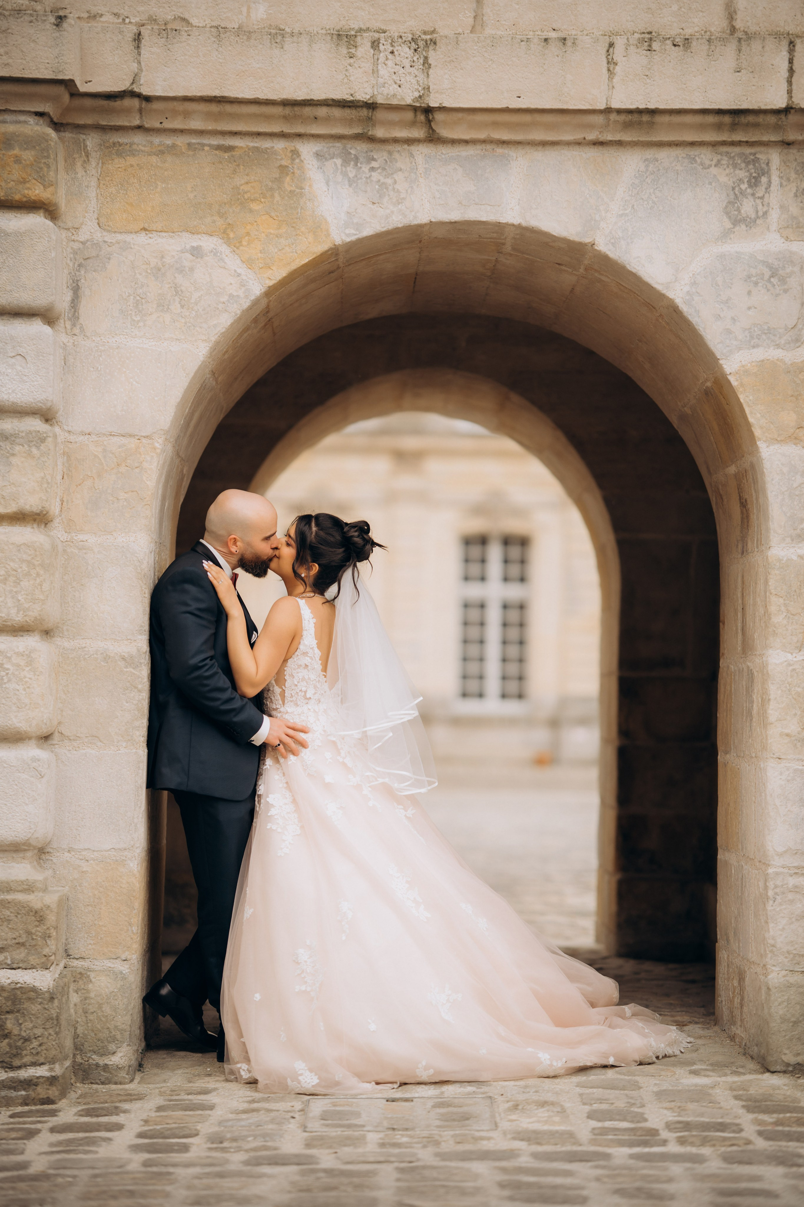 Town hall civil ceremony & wedding photoshoot in France. Professional photographer in Paris — Shybitska Iryna