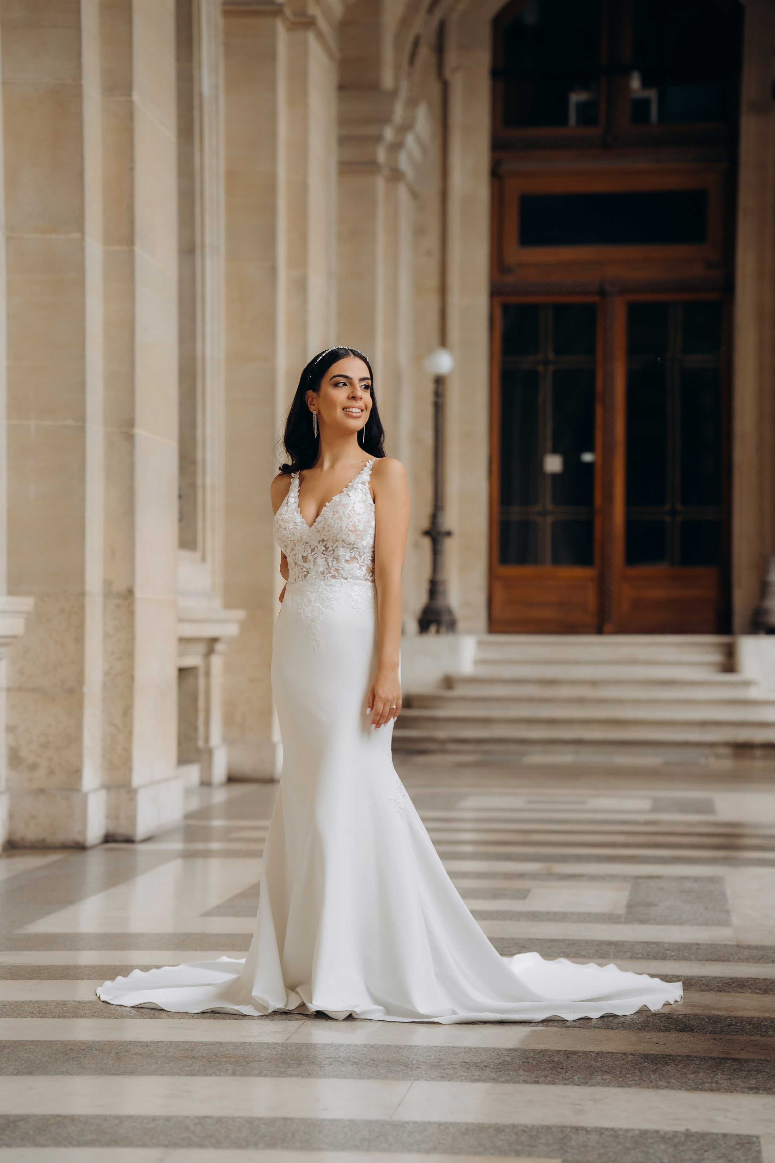 Wedding photo shoot in France_Cabriolet_Paris. Professional photographer in Paris — Shybitska Iryna
