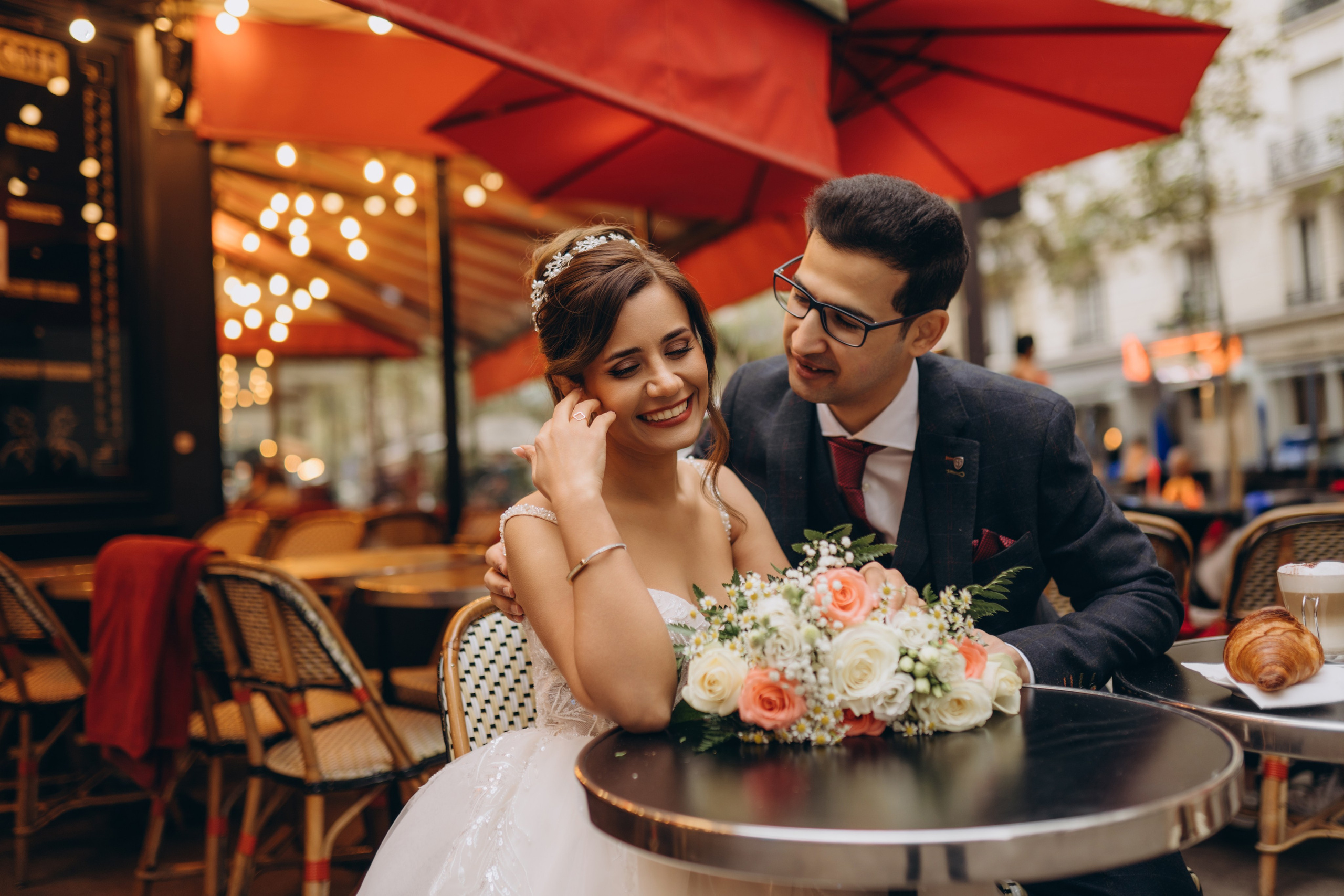 Wedding photo shoot. Professional photographer in Paris — Shybitska Iryna