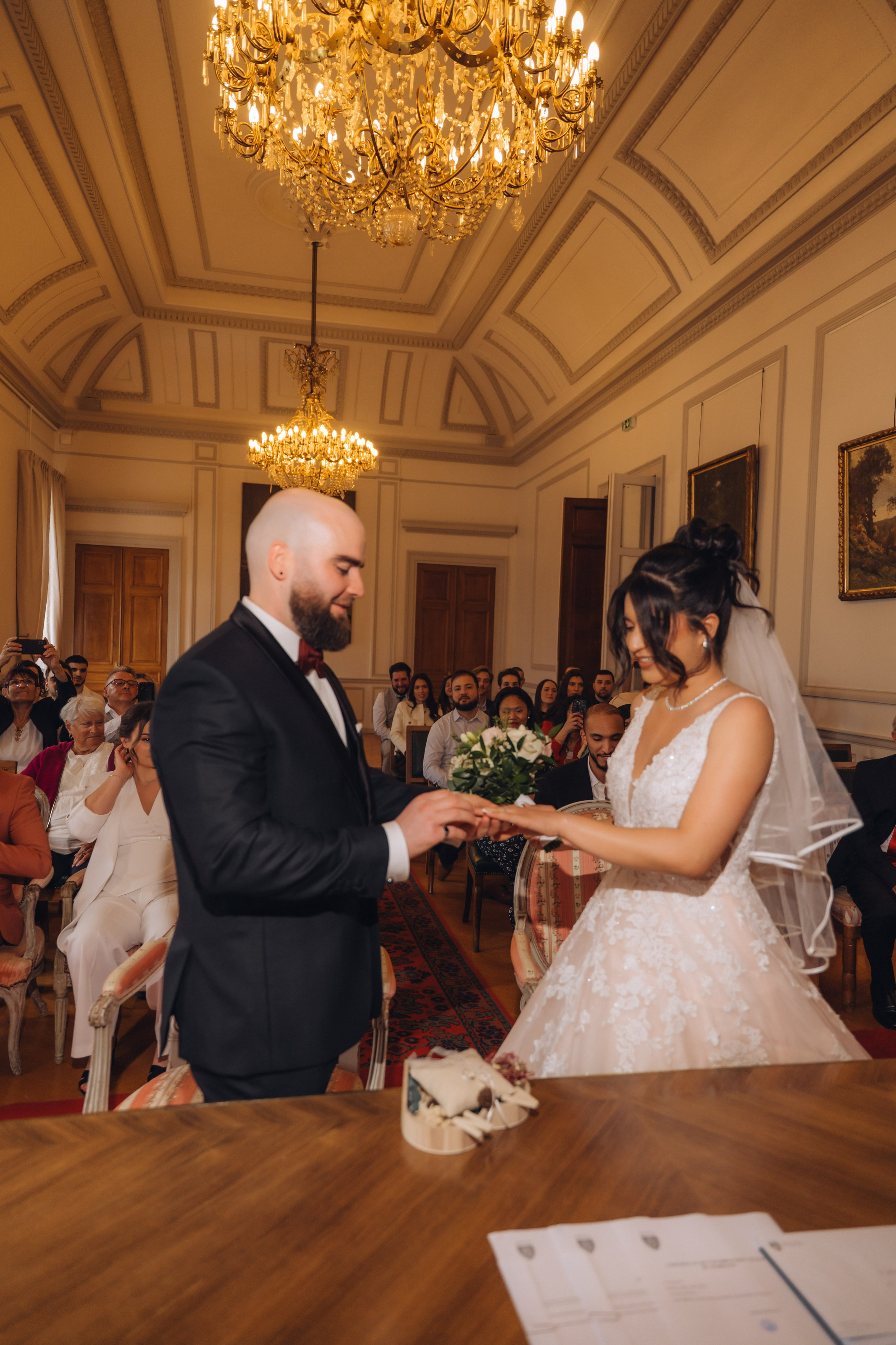 Town hall civil ceremony & wedding photoshoot in France. Professional photographer in Paris — Shybitska Iryna