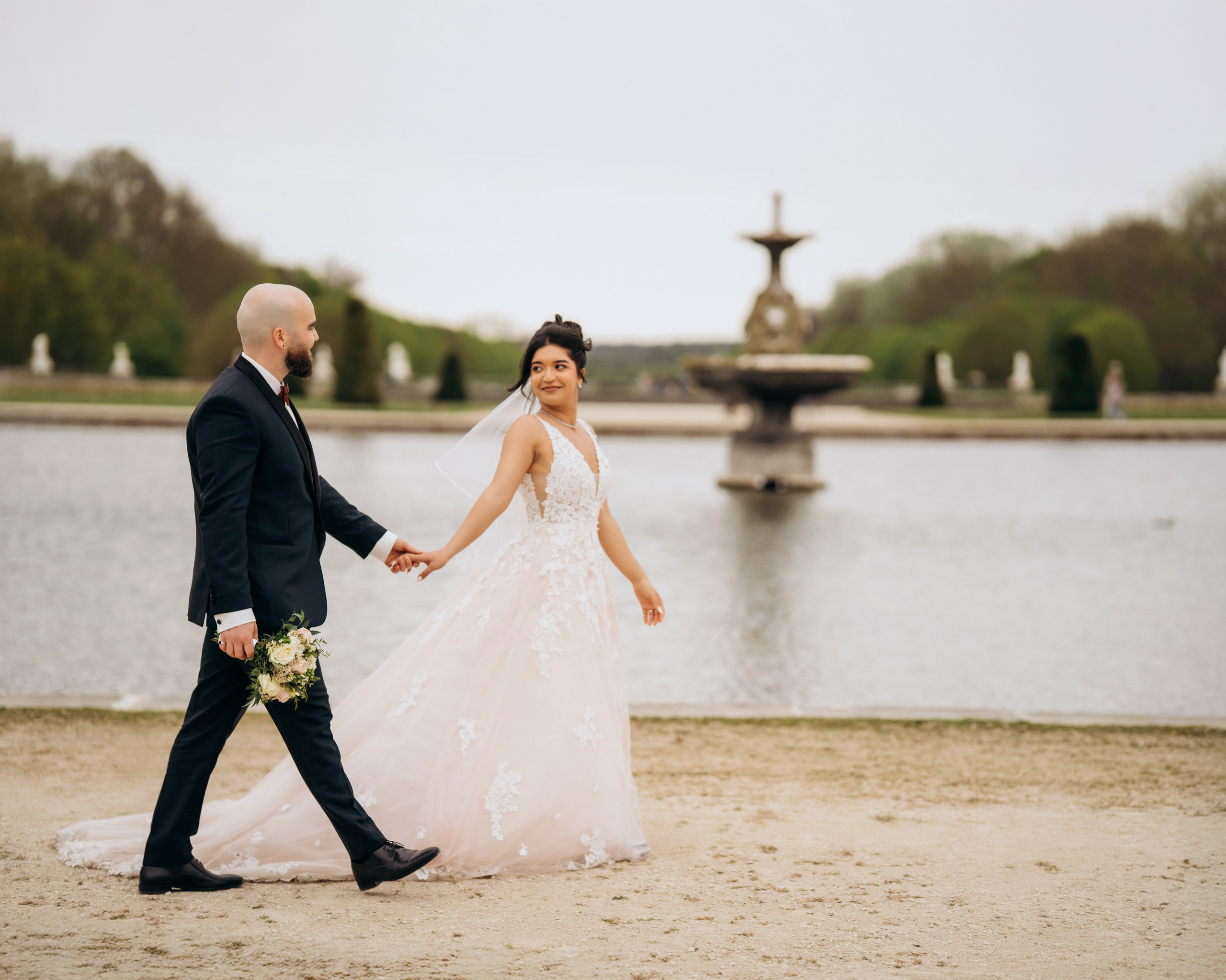 Town hall civil ceremony & wedding photoshoot in France. Professional photographer in Paris — Shybitska Iryna