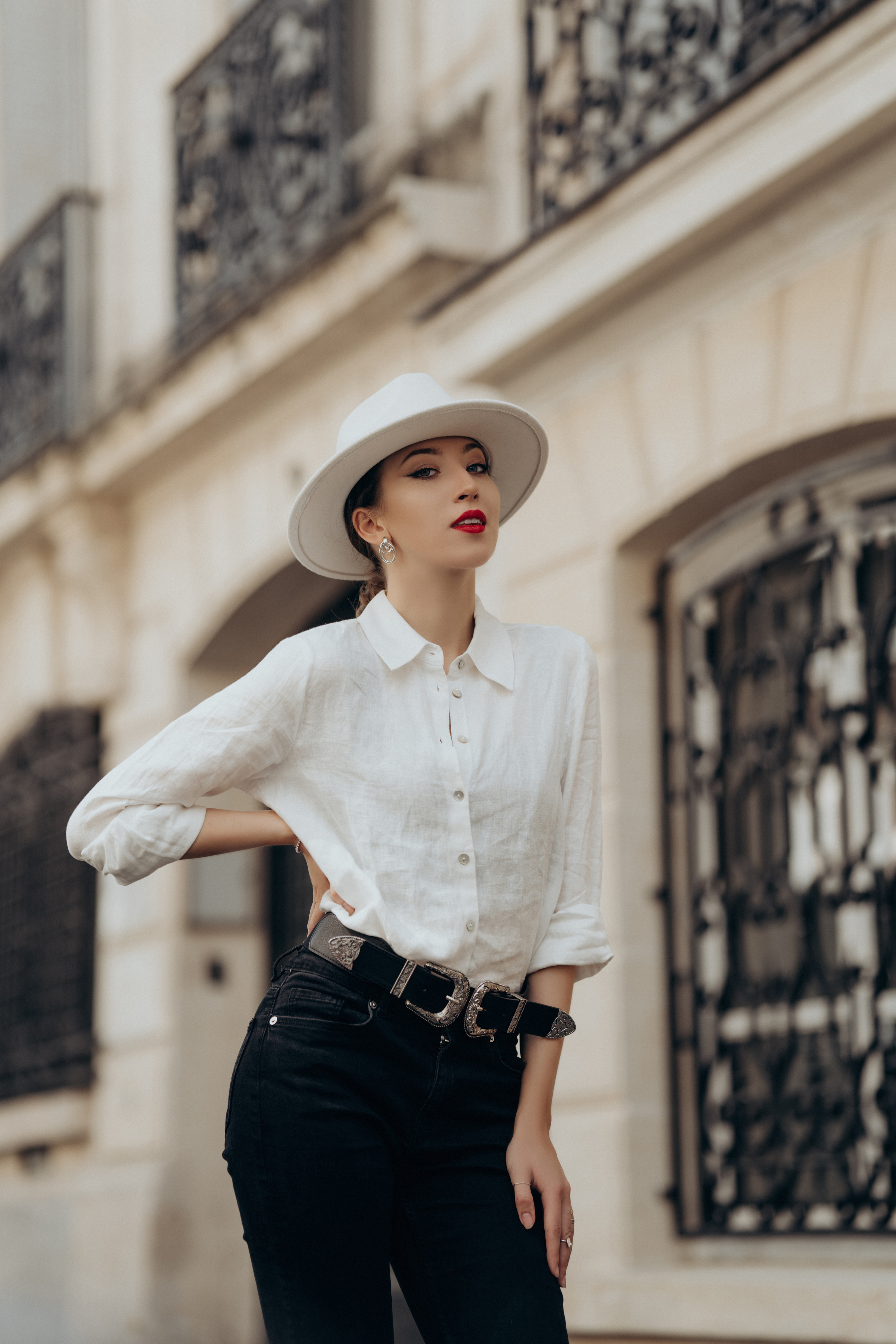 Photo shoot on the streets of Paris. Professional photographer in Paris — Shybitska Iryna