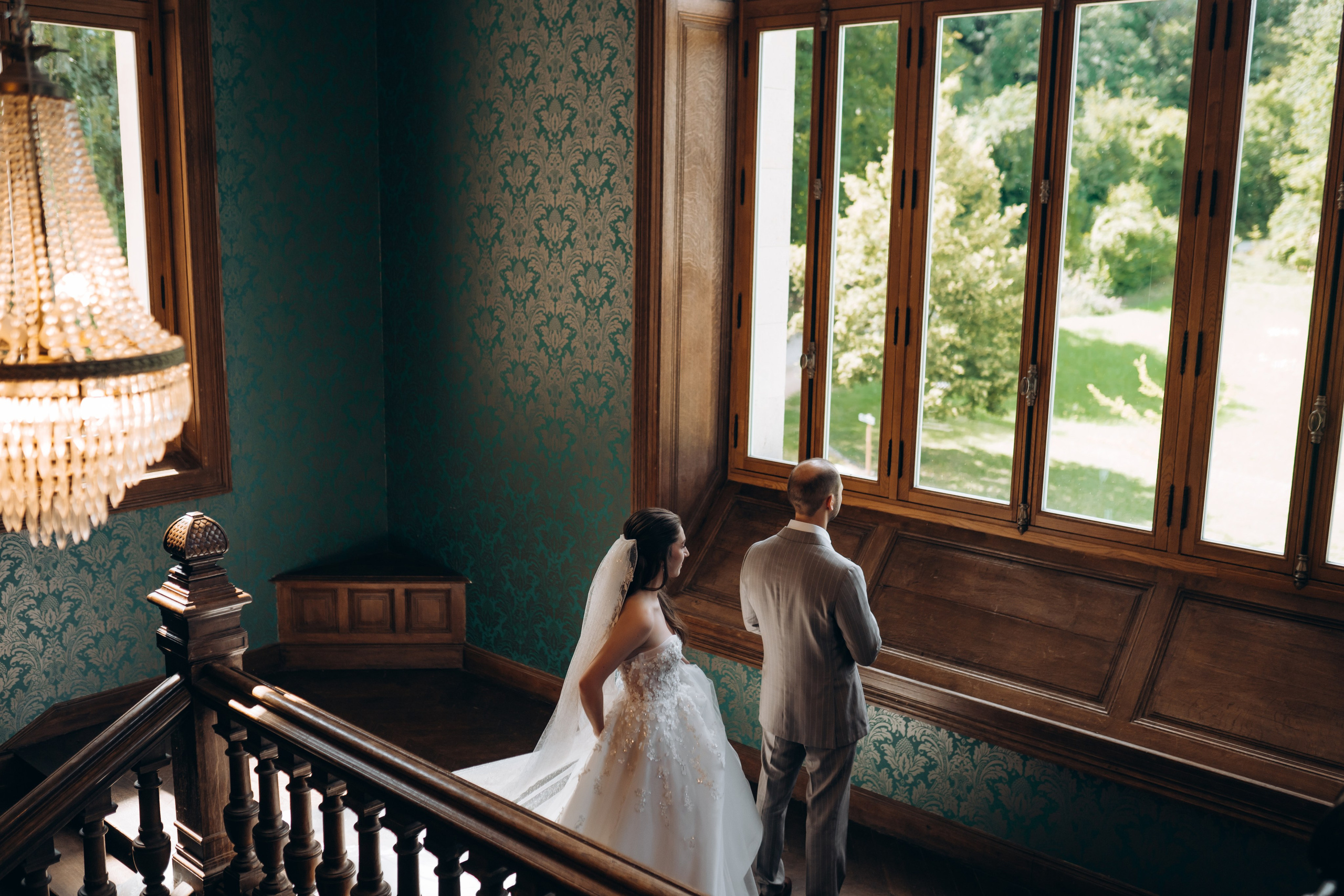 Свадебная фотосессия во французском замке. Professional photographer in Paris — Shybitska Iryna