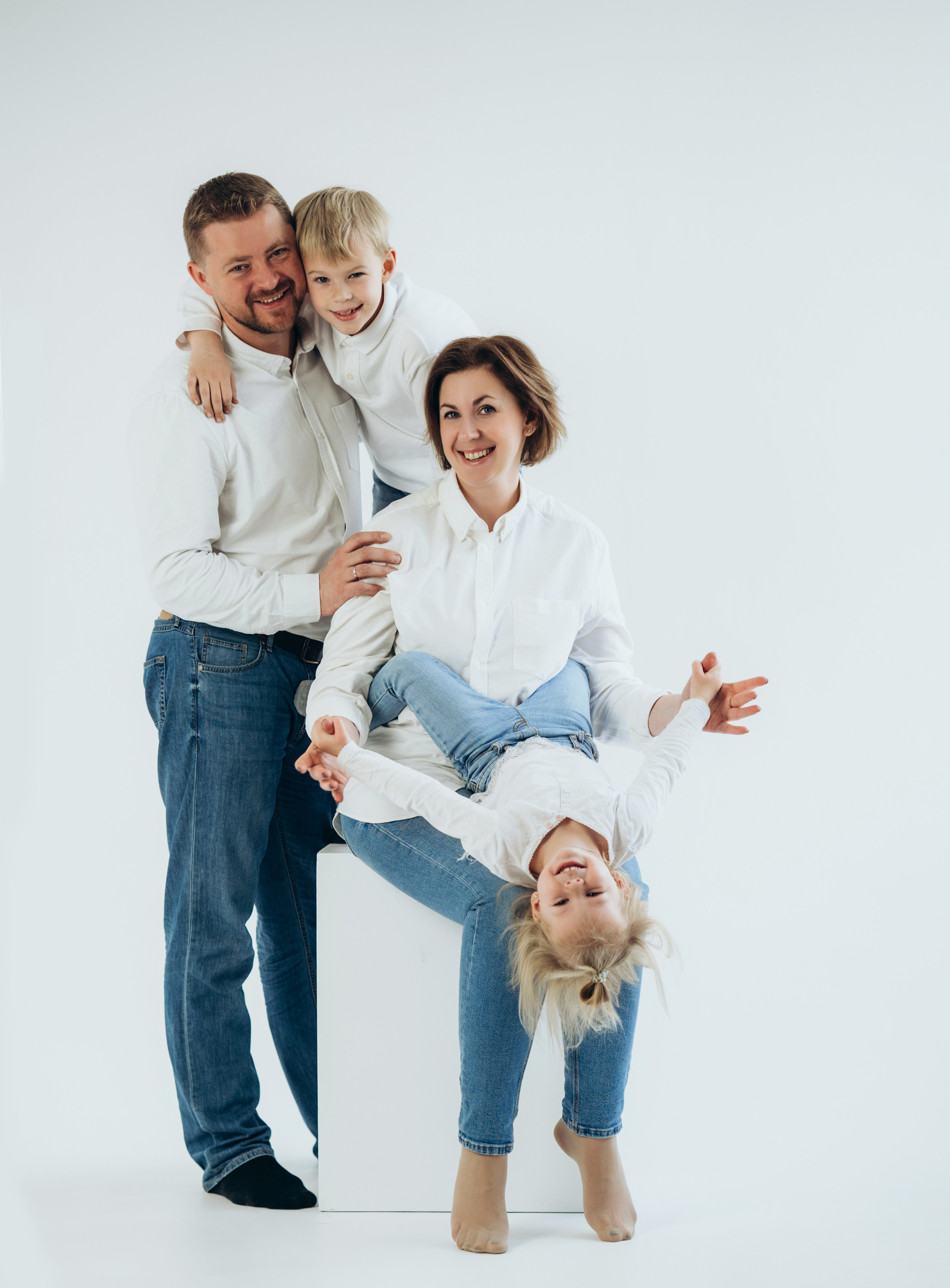 Портретна фотосесія в студії. Professional photographer in Paris — Shybitska Iryna