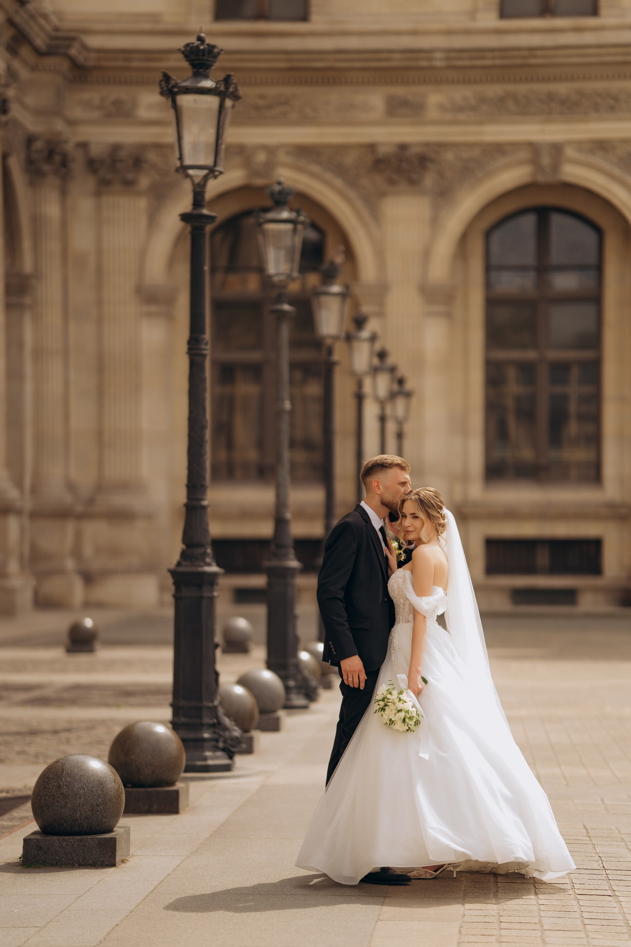 Wedding Day in Paris and Reception. Professional photographer in Paris — Shybitska Iryna