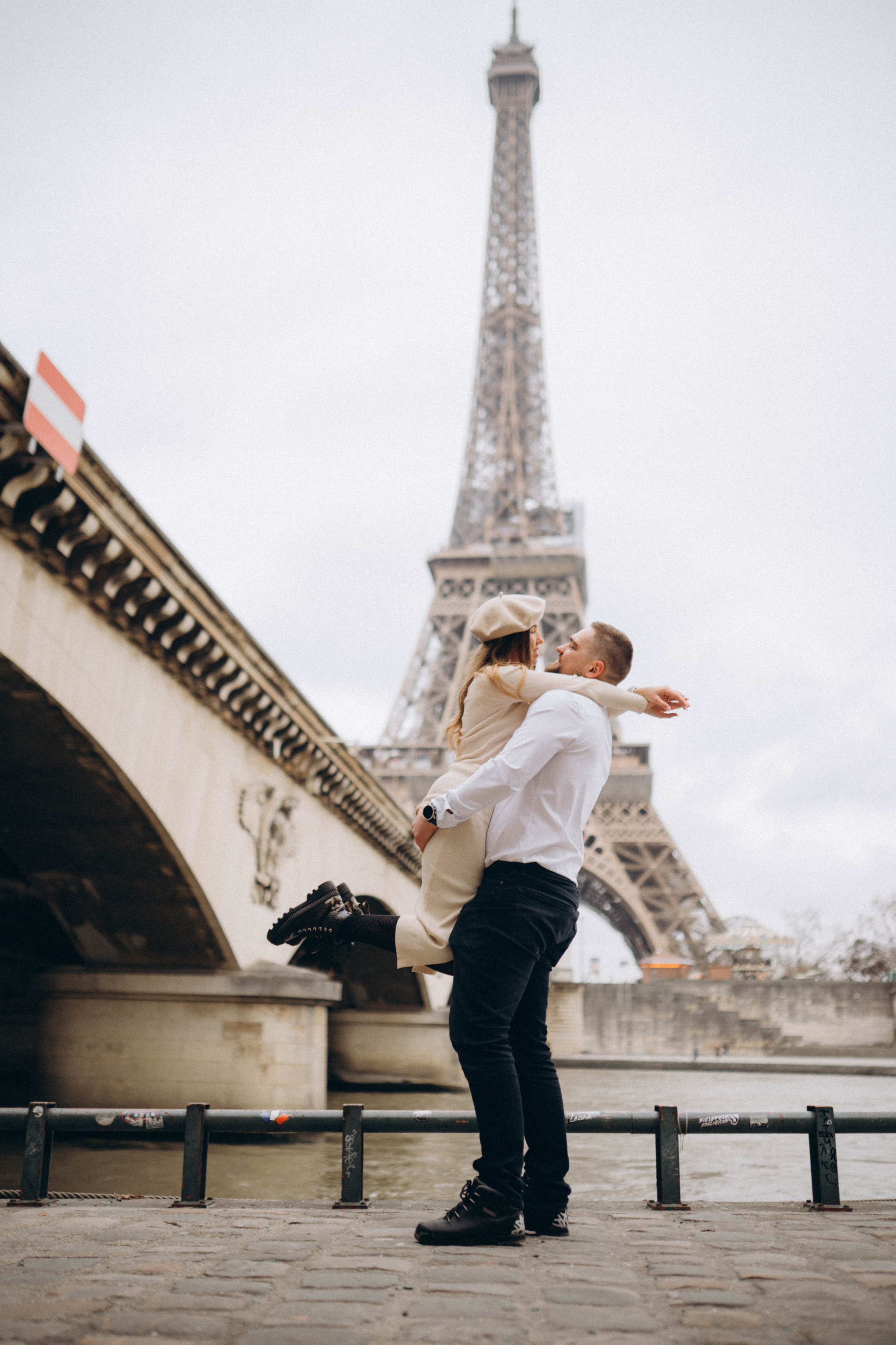 Ideas for a photo shoot in Paris. Professional photographer in Paris — Shybitska Iryna