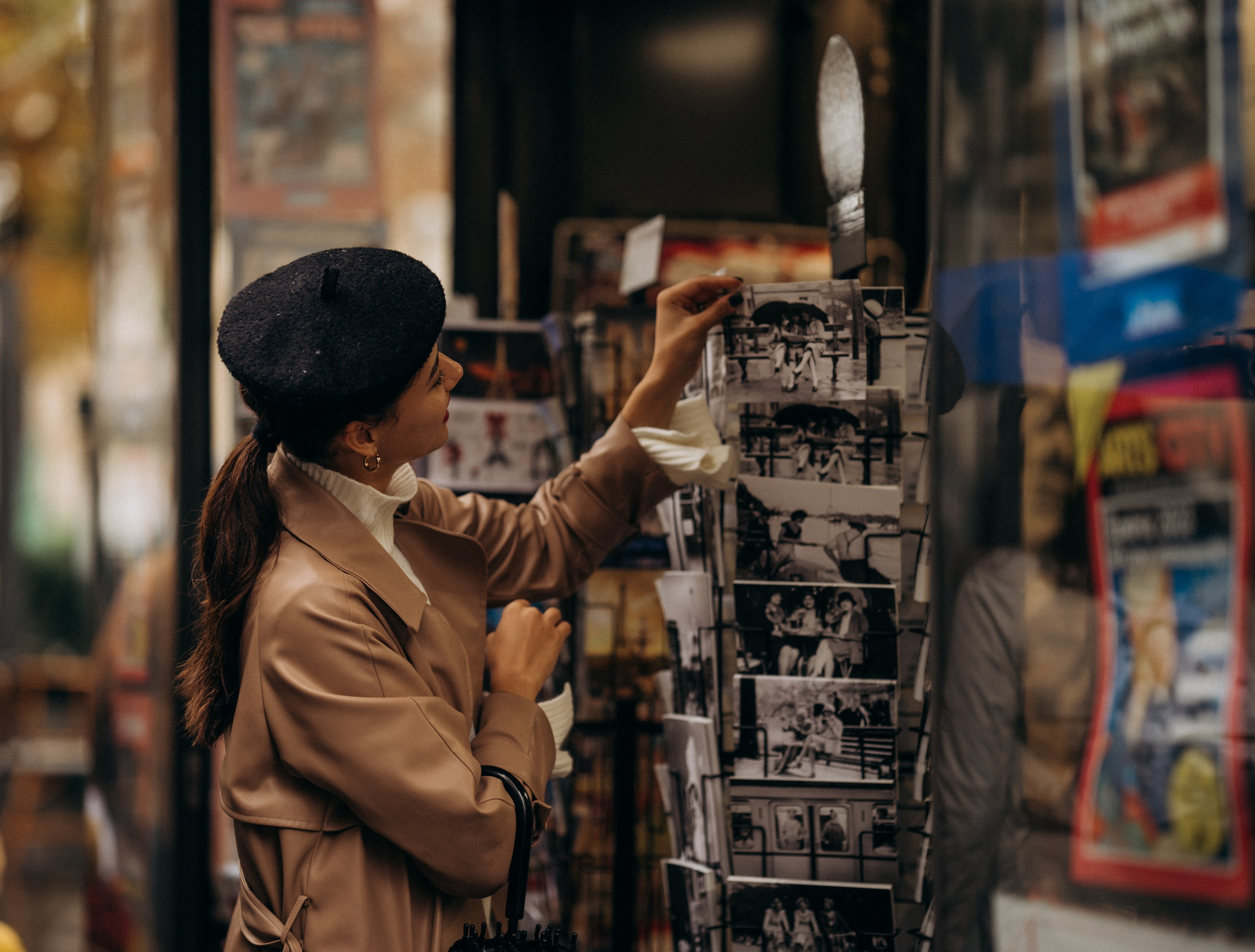 Photo shoot in Paris on a rainy day. Professional photographer in Paris — Shybitska Iryna