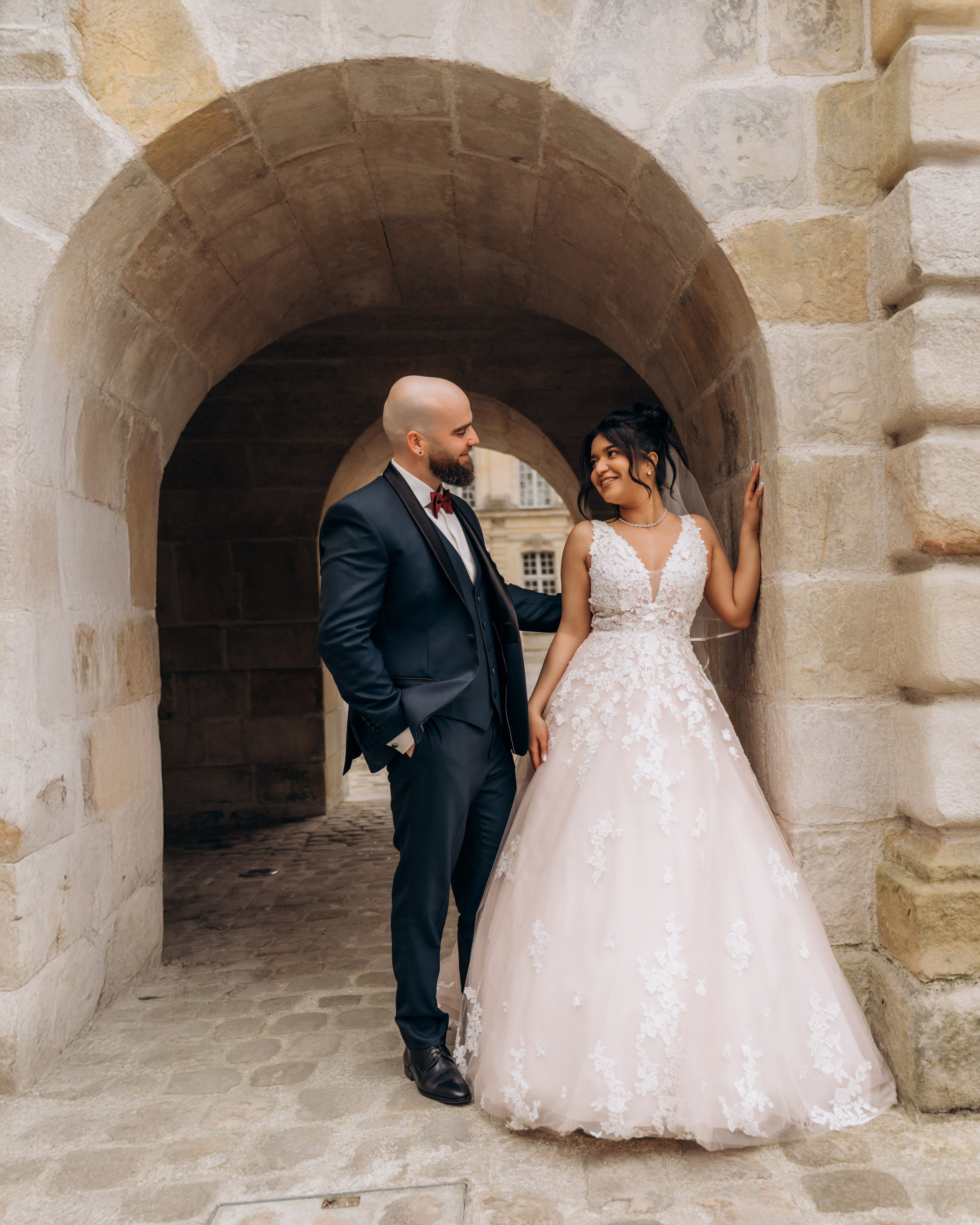 Town hall civil ceremony & wedding photoshoot in France. Professional photographer in Paris — Shybitska Iryna