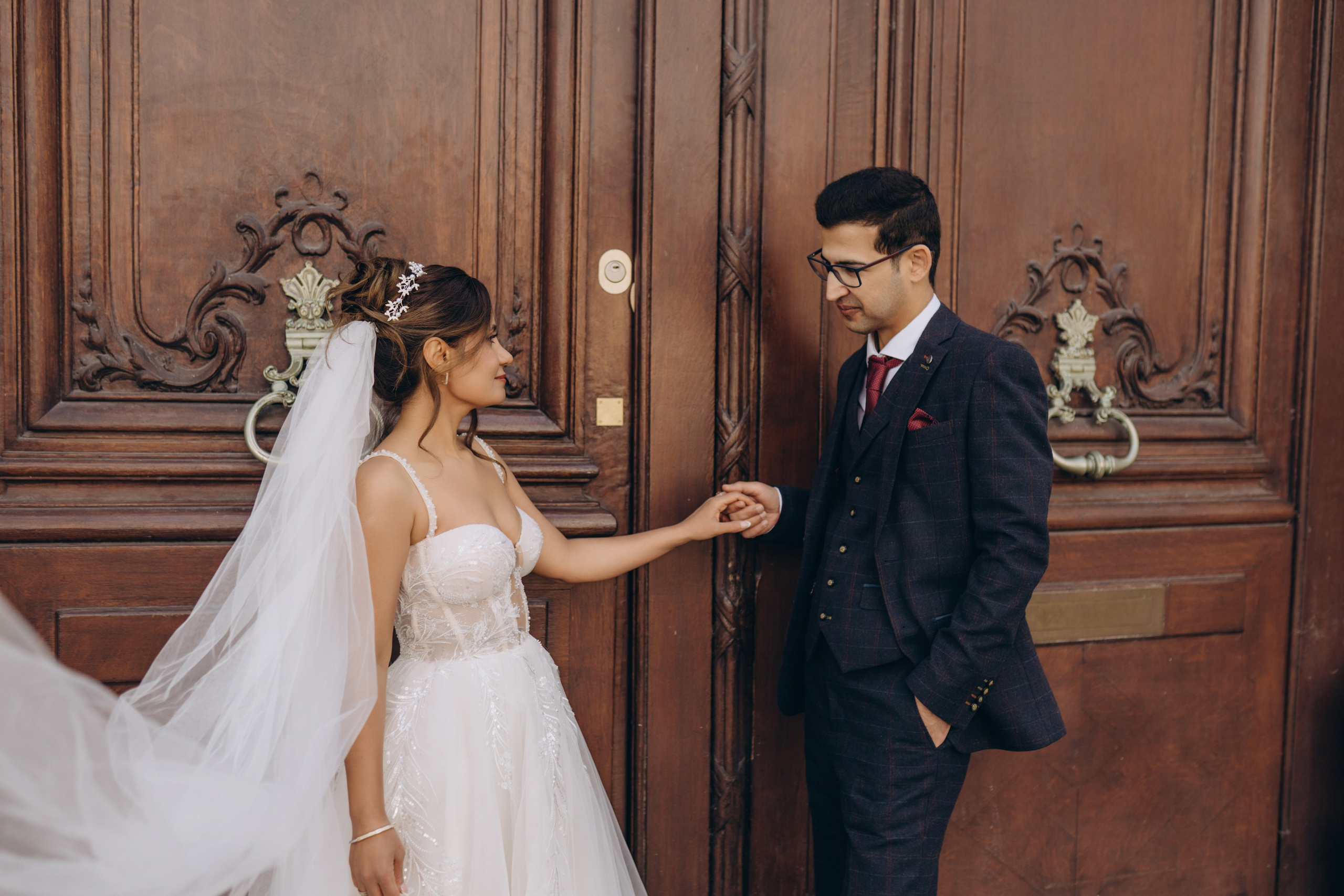 Wedding photo shoot. Professional photographer in Paris — Shybitska Iryna