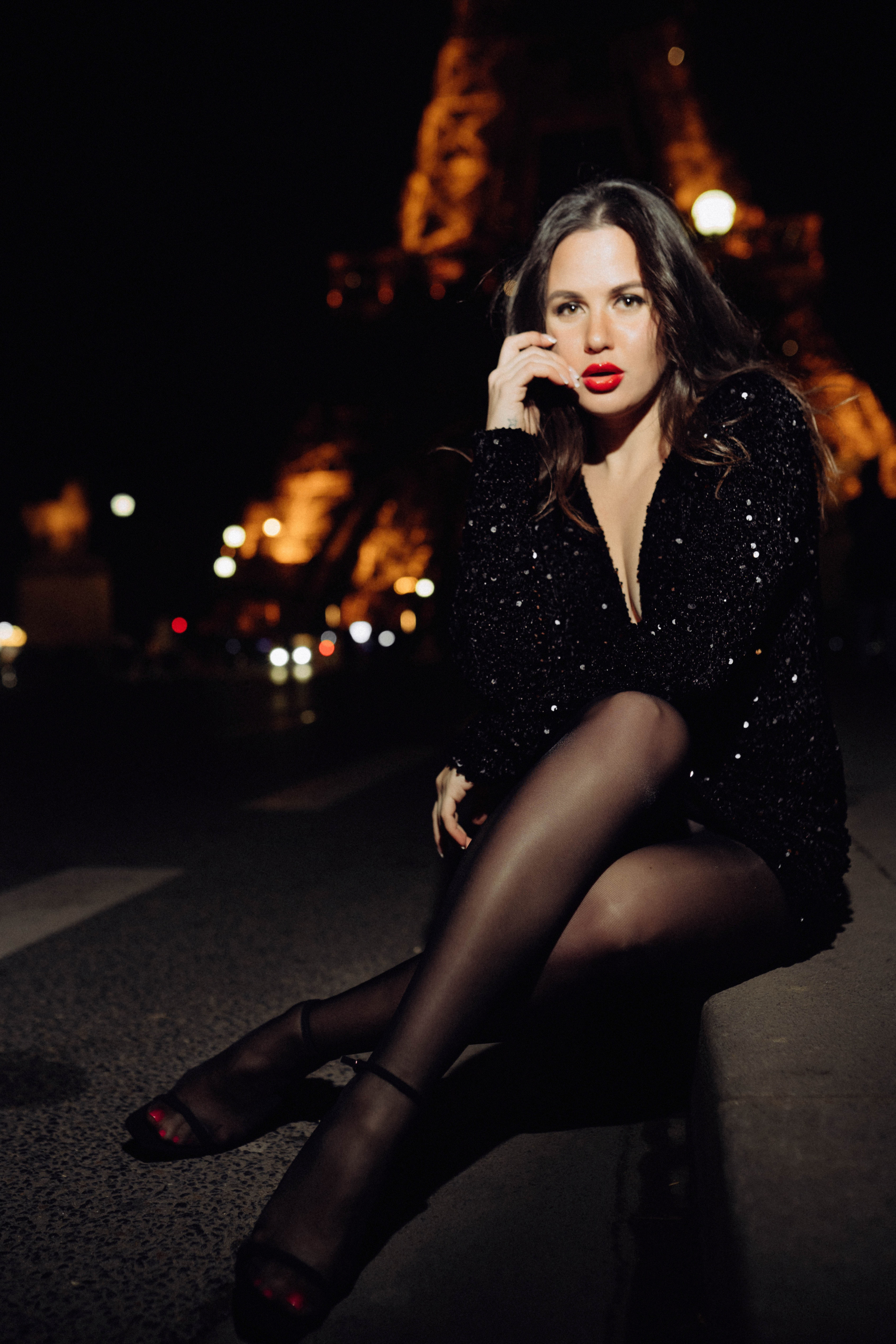 Night photo session in Paris. Professional photographer in Paris — Shybitska Iryna