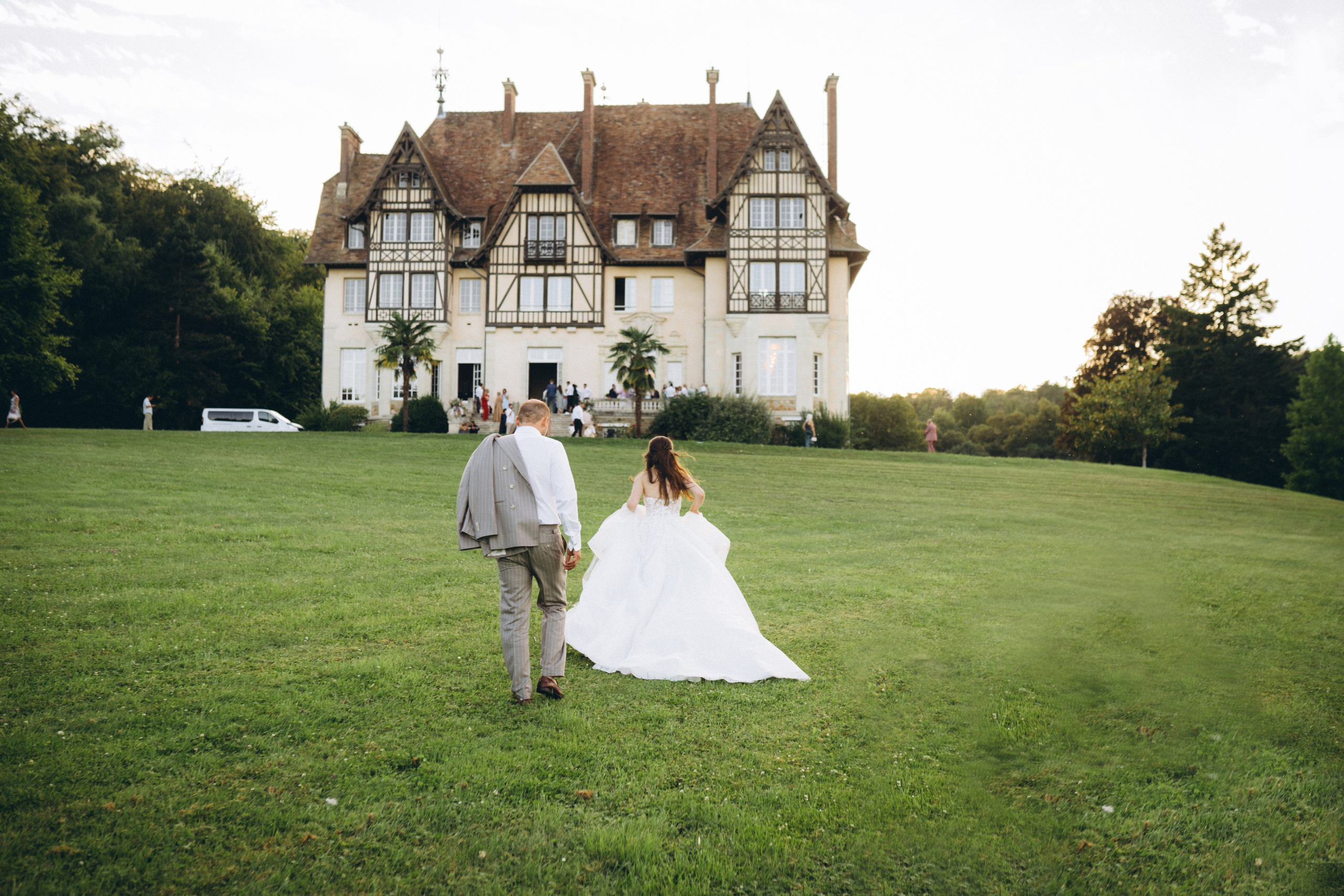 Свадебная фотосессия во французском замке. Professional photographer in Paris — Shybitska Iryna