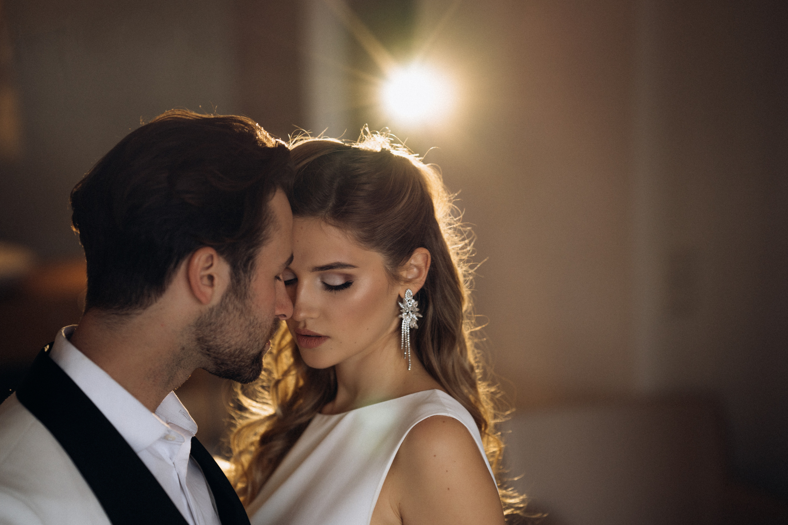 Весільна фотосесія в готелі. Professional photographer in Paris — Shybitska Iryna