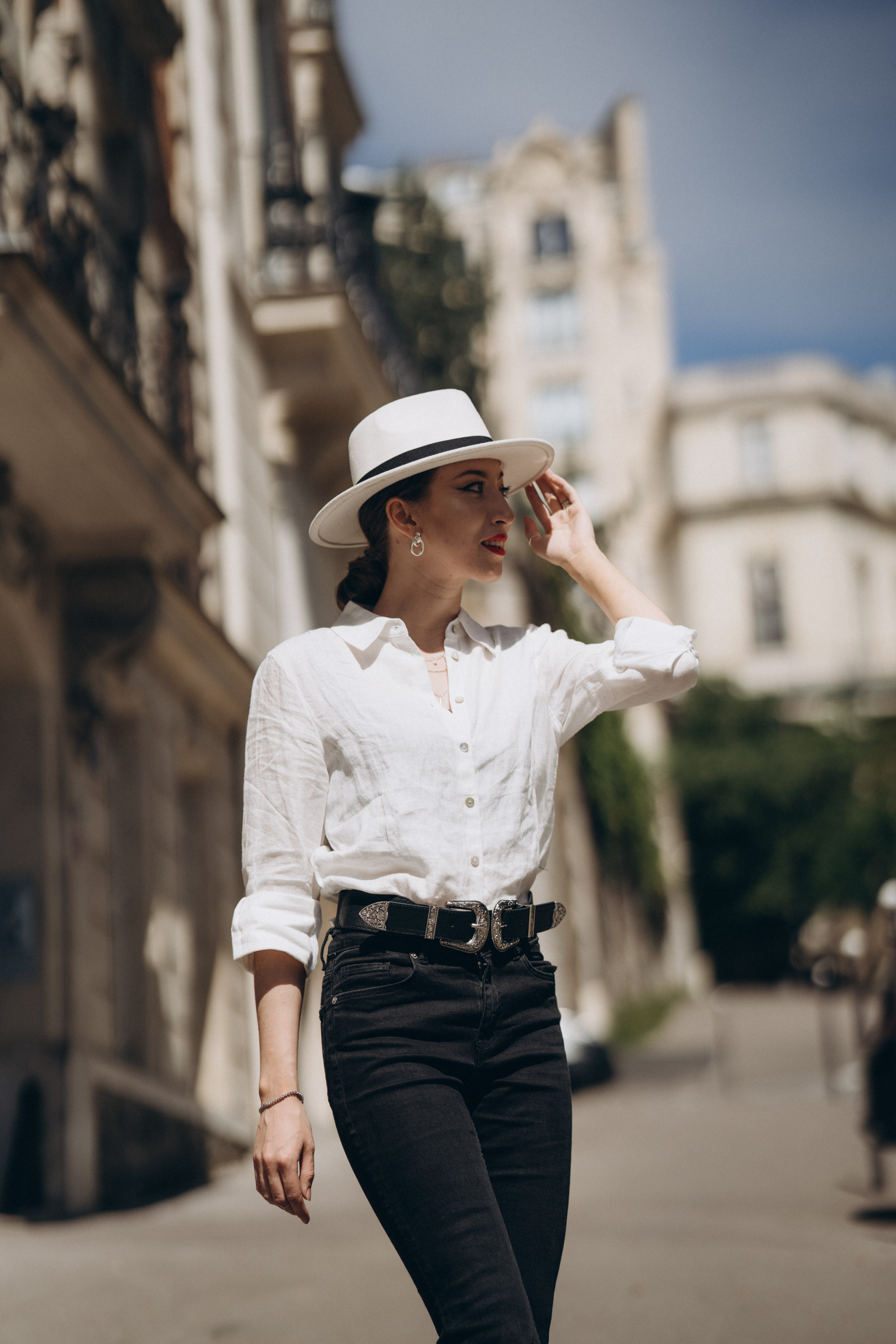 Photo shoot on the streets of Paris. Professional photographer in Paris — Shybitska Iryna