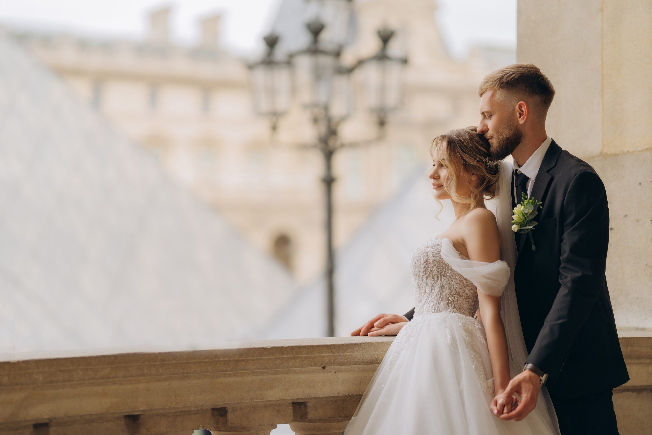 Wedding Day in Paris and Reception. Professional photographer in Paris — Shybitska Iryna