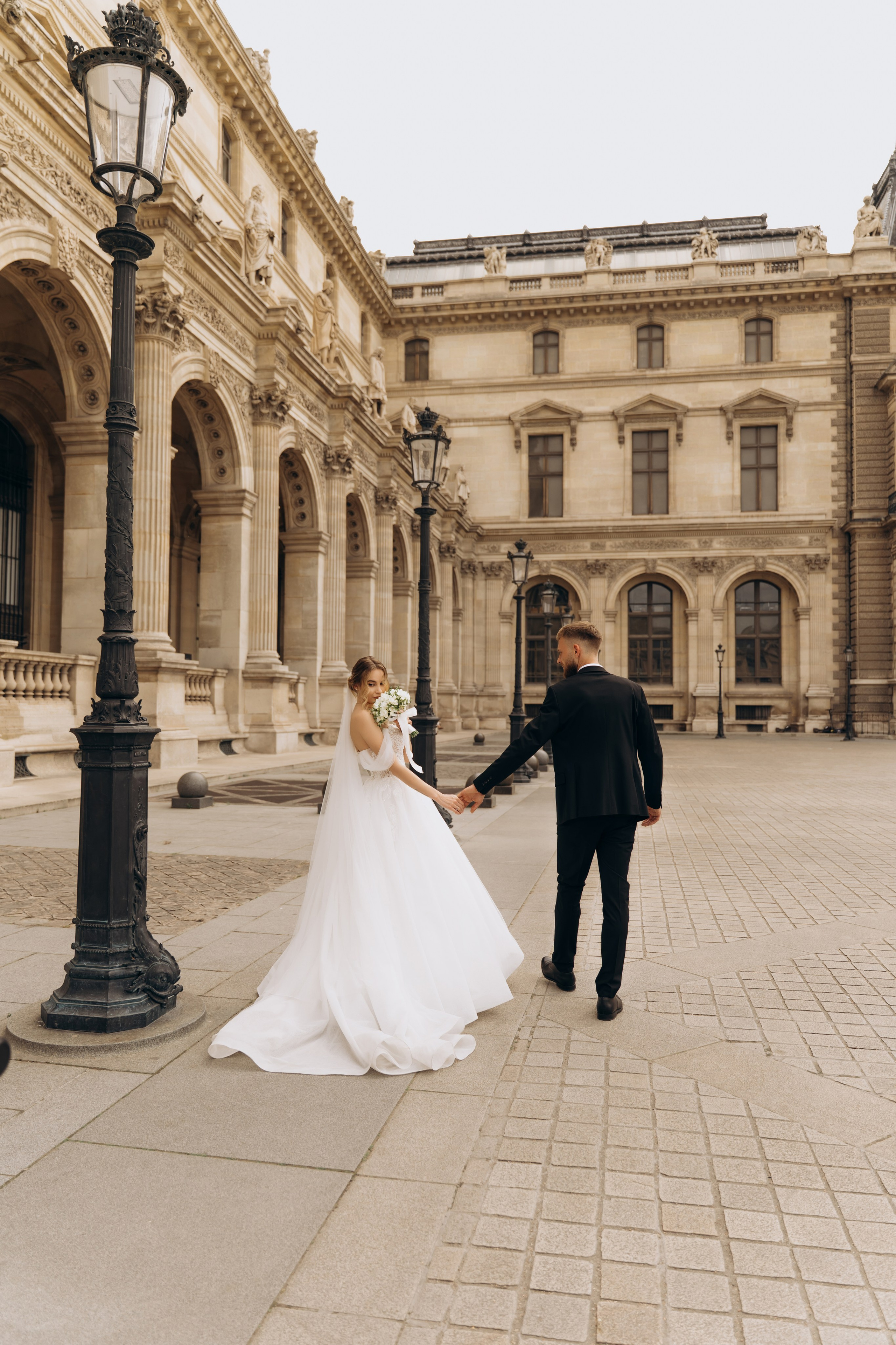 Wedding Day in Paris and Reception. Professional photographer in Paris — Shybitska Iryna