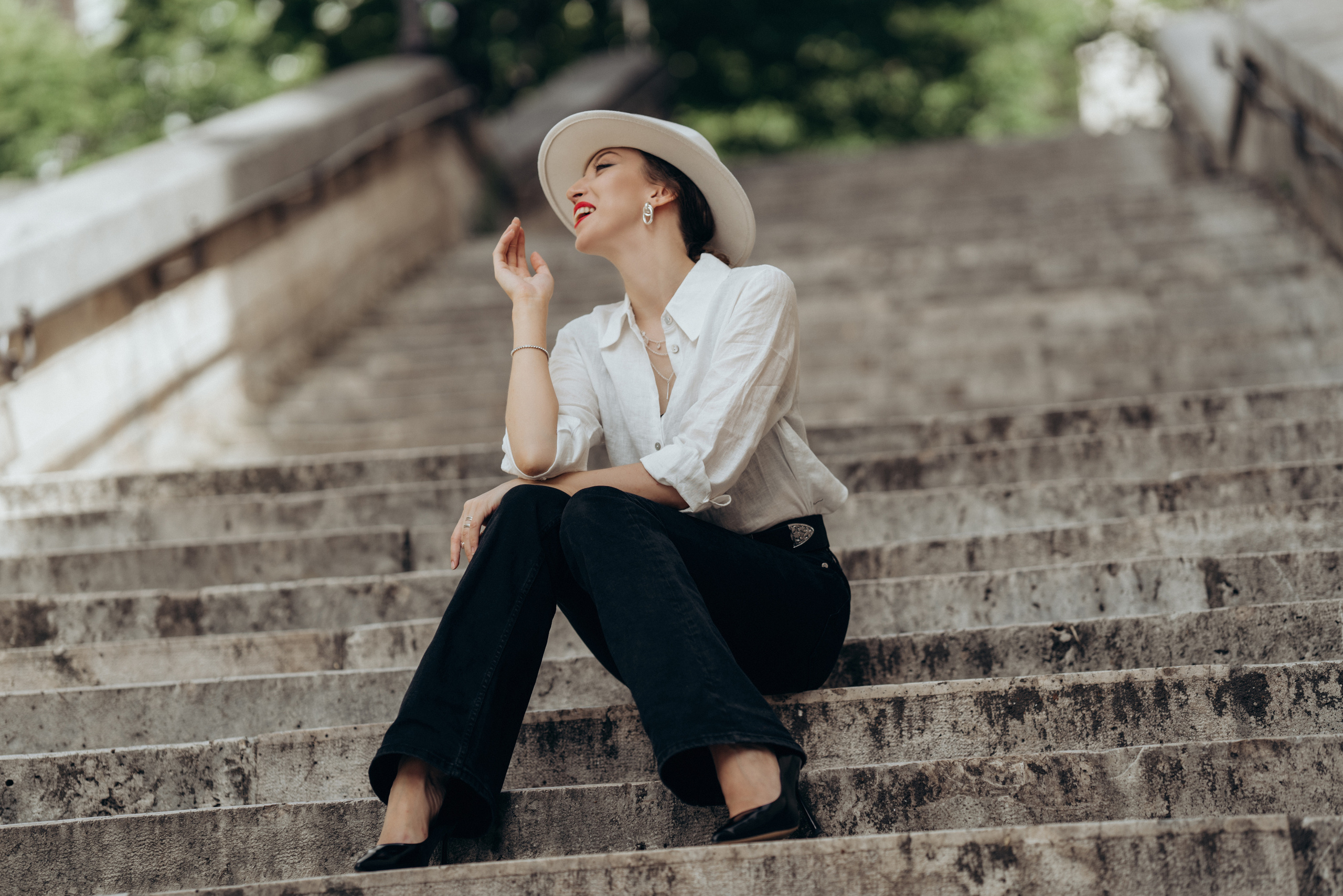 Photo shoot on the streets of Paris. Professional photographer in Paris — Shybitska Iryna
